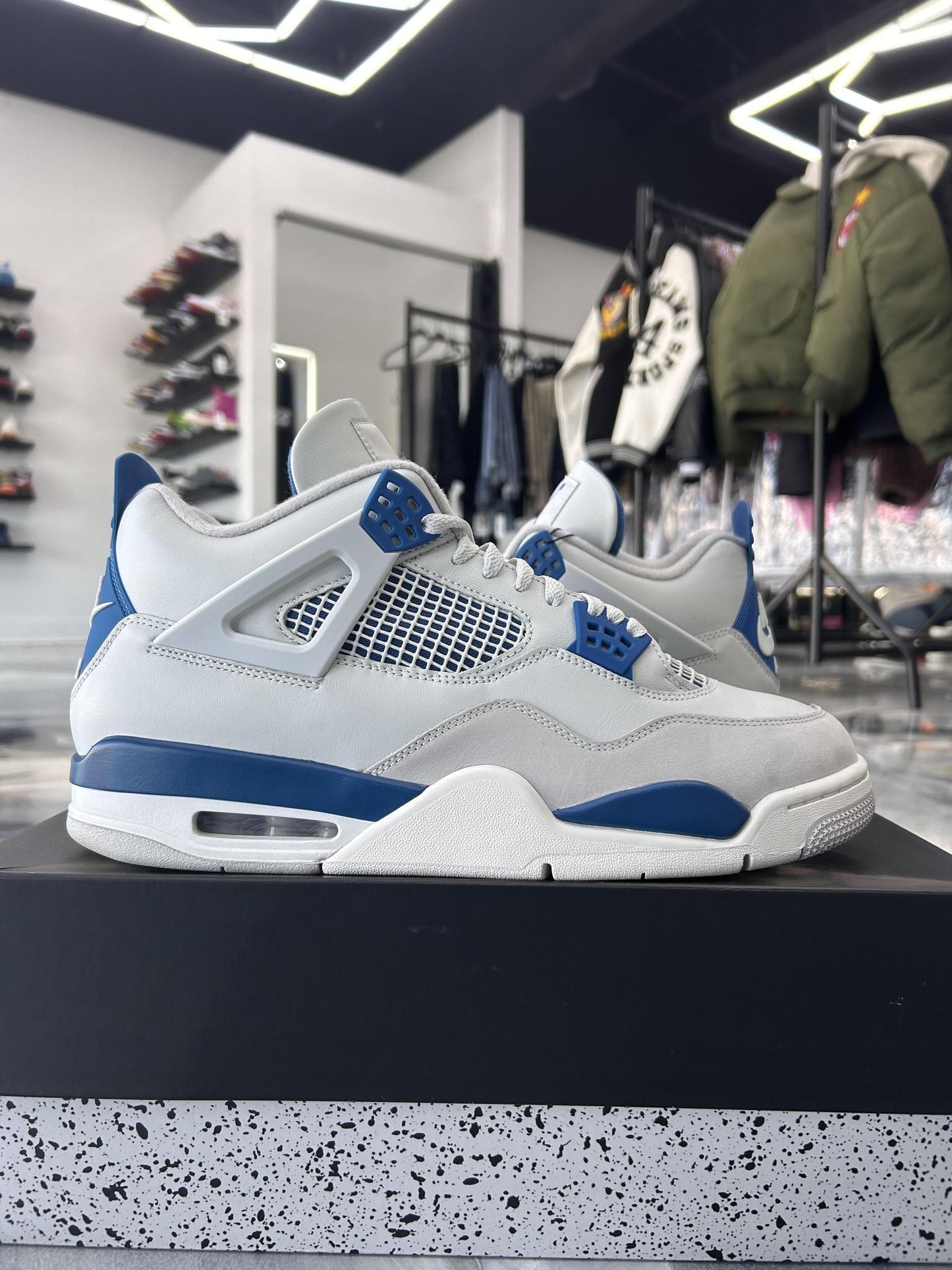 Jordan 4 "Military Blue" Used Size 13