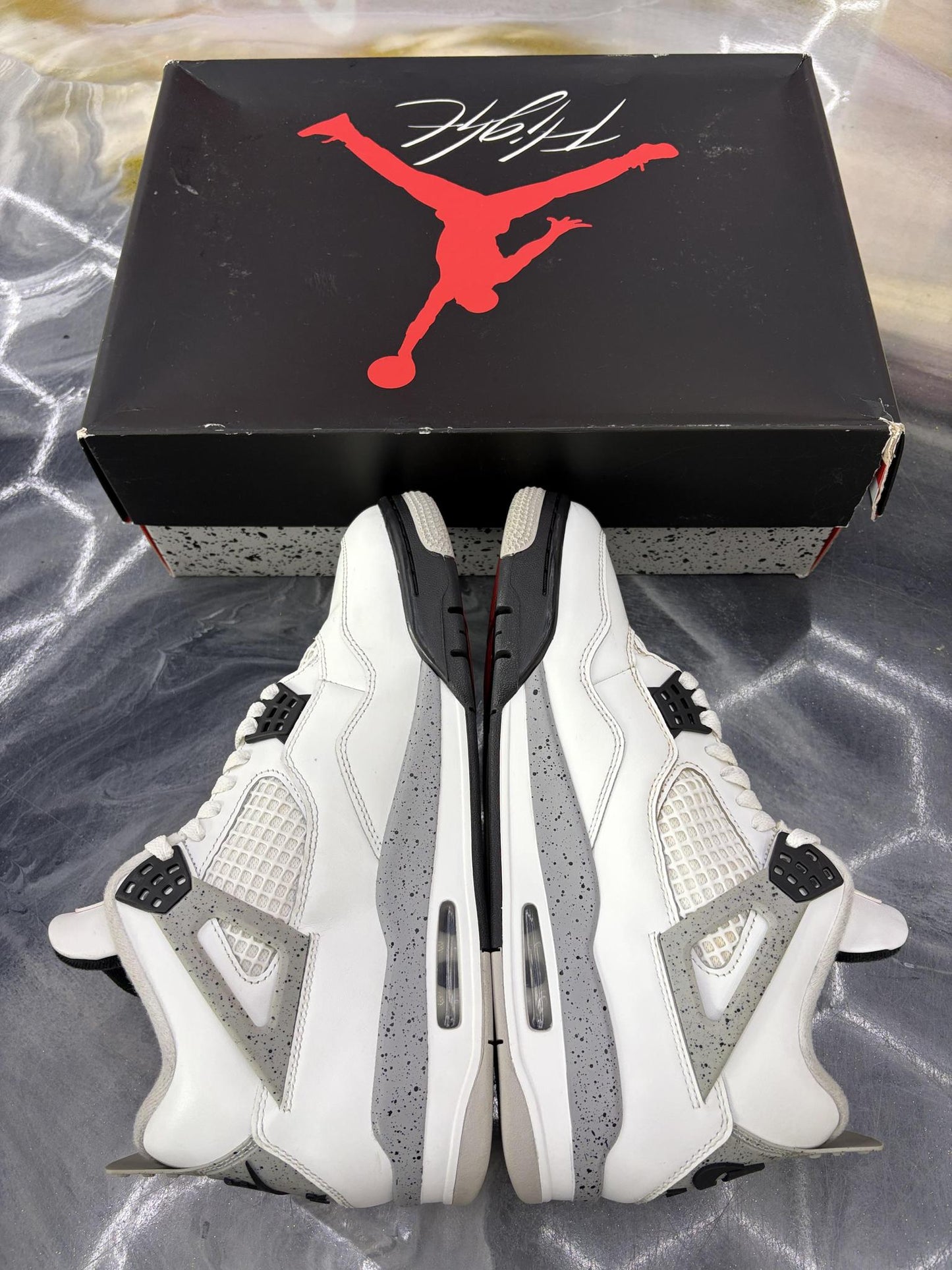 Jordan 4 "White Cement" Used Size 9.5