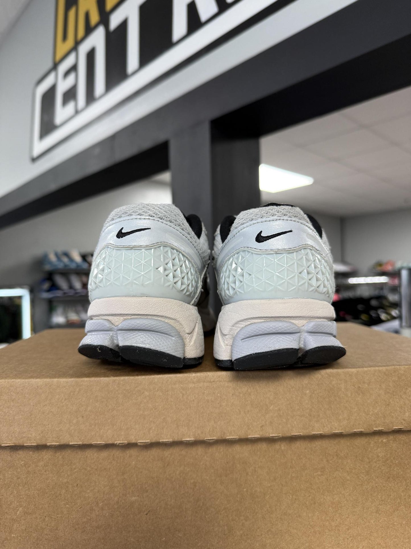 Vomero 5 "Silver Cream" Used Size 4.5Y/6W