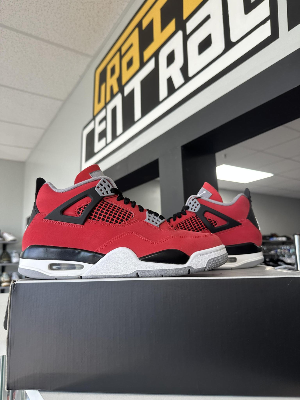 Jordan 4 Toro Used