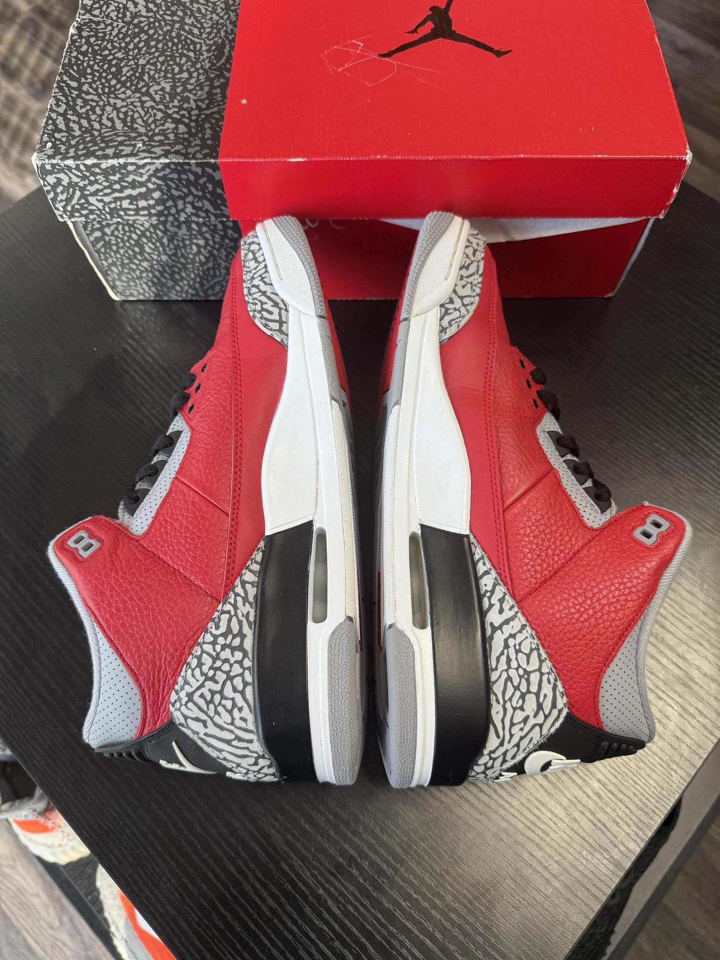 Jordan 3 "Unite Red" Used Size 11