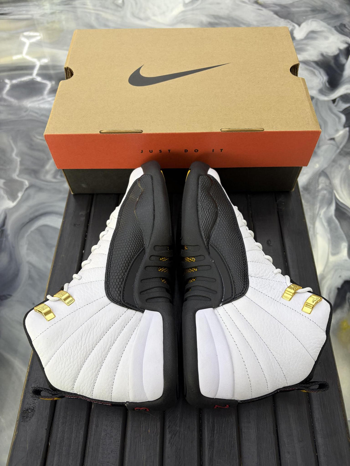 Jordan 12 "Taxi" Used Size 7Y/8.5W