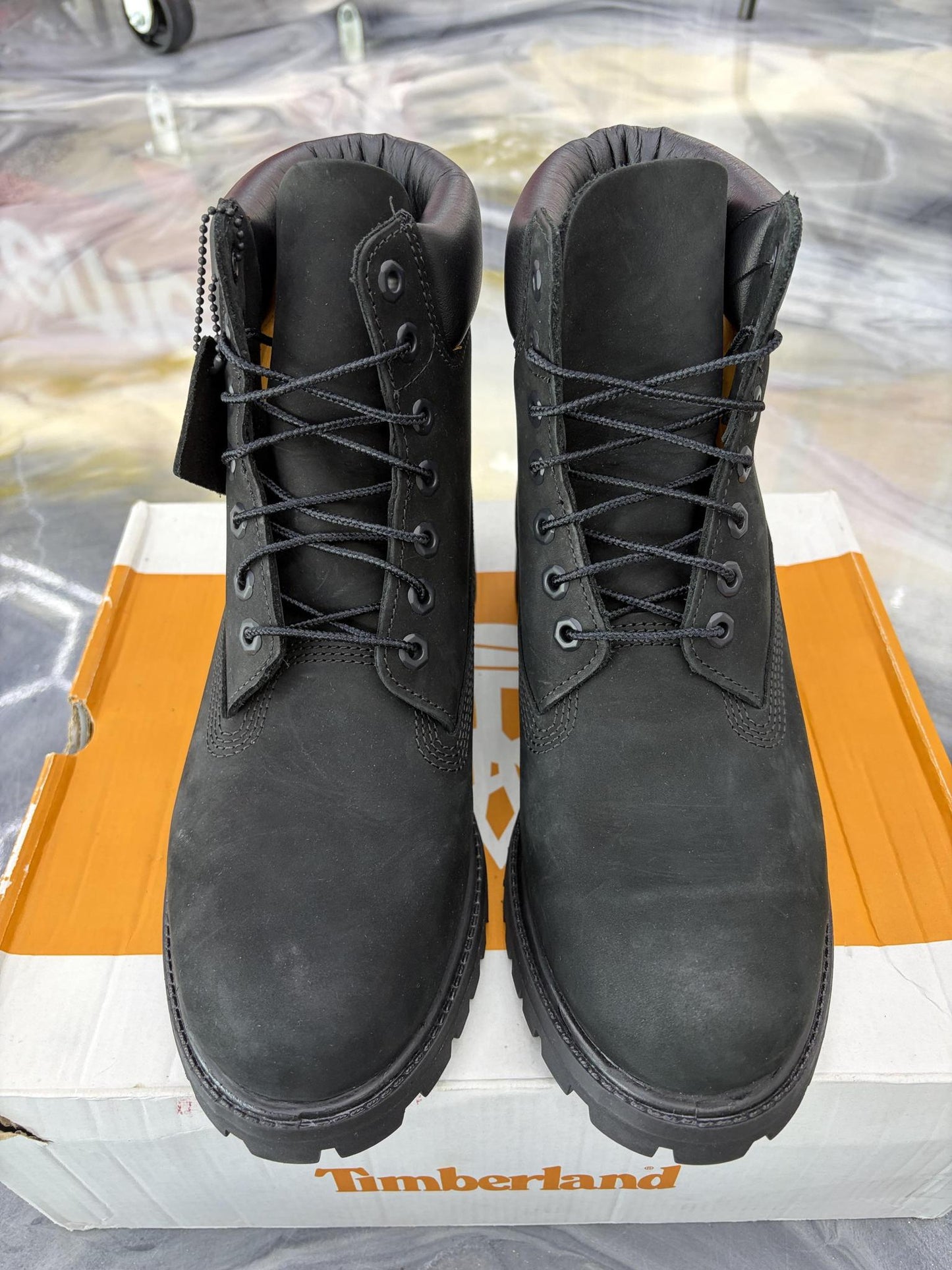 Timberland 6 Inch Boot "Black" Used Size 9.5