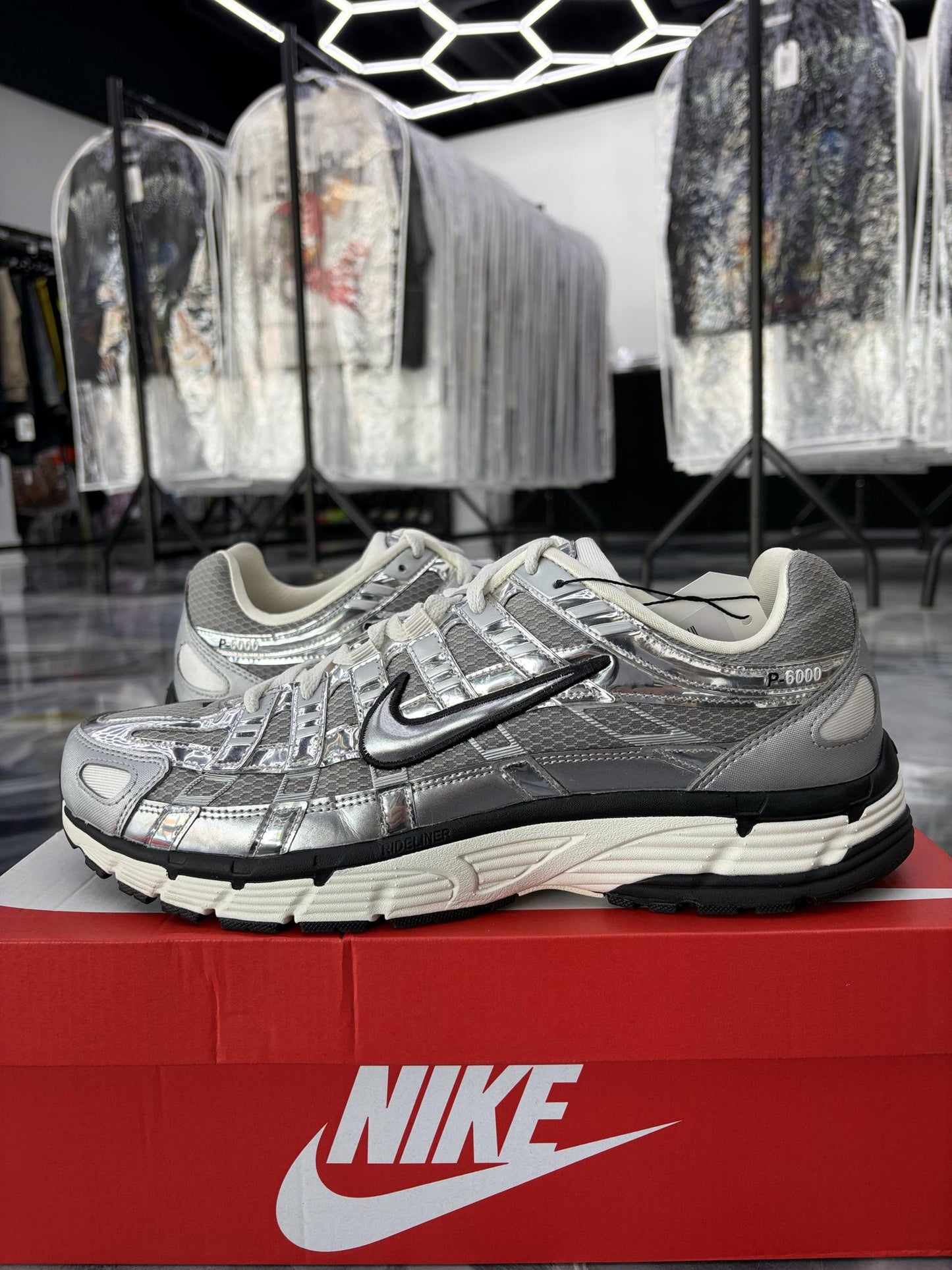 Nike P-6000 "Metallic Silver" Used Size 12