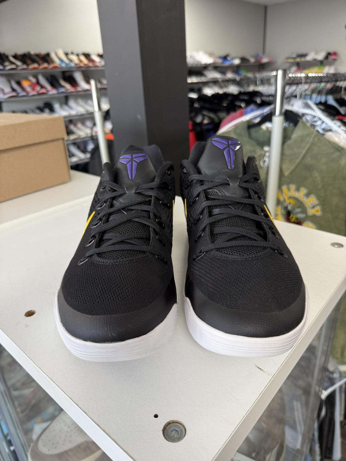 Nike Kobe 9 Low Protro "Black University Gold" Used Size 11.5