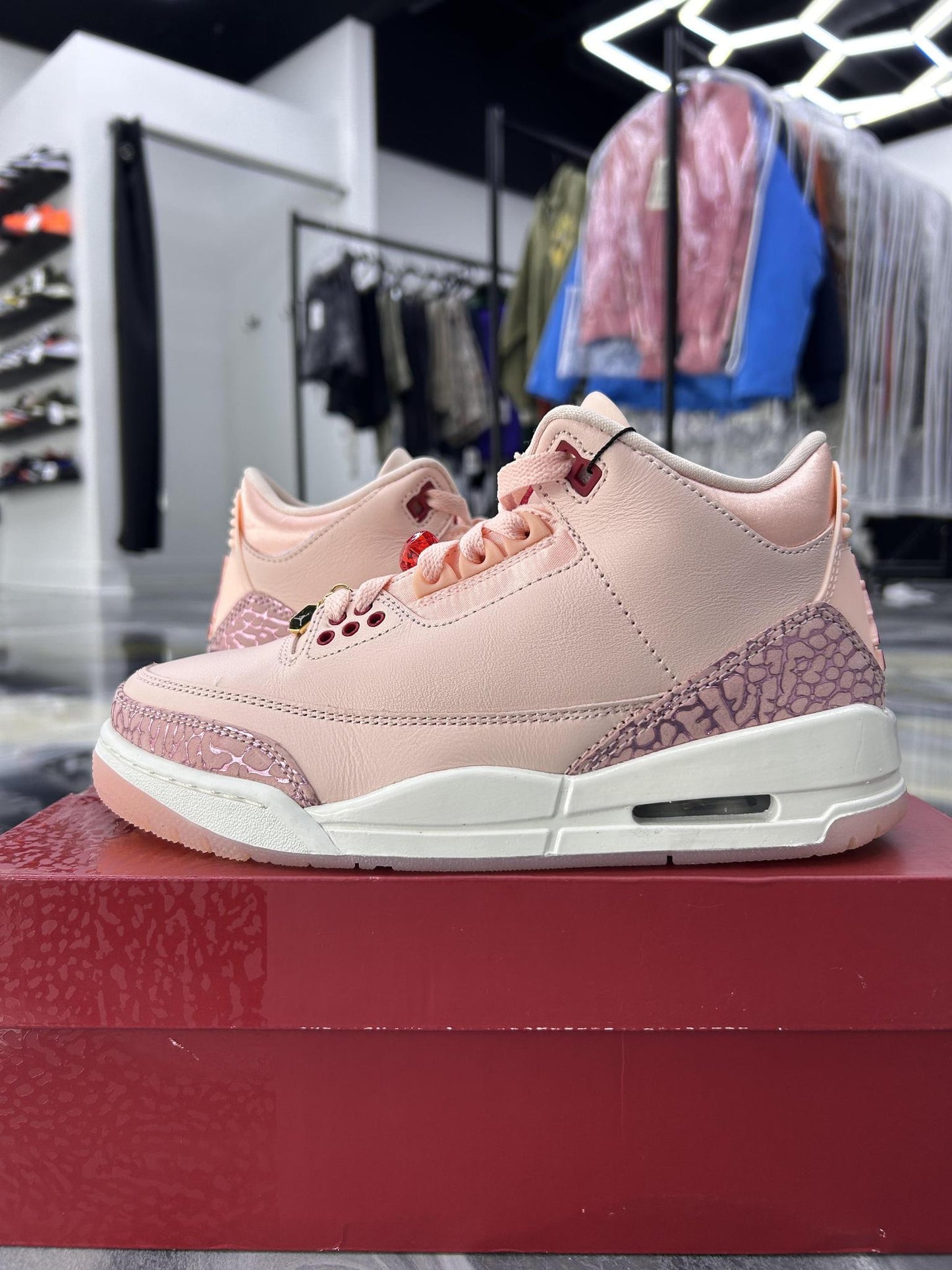 Jordan 3 "Valentines Day" Used Size 5Y/6.5W