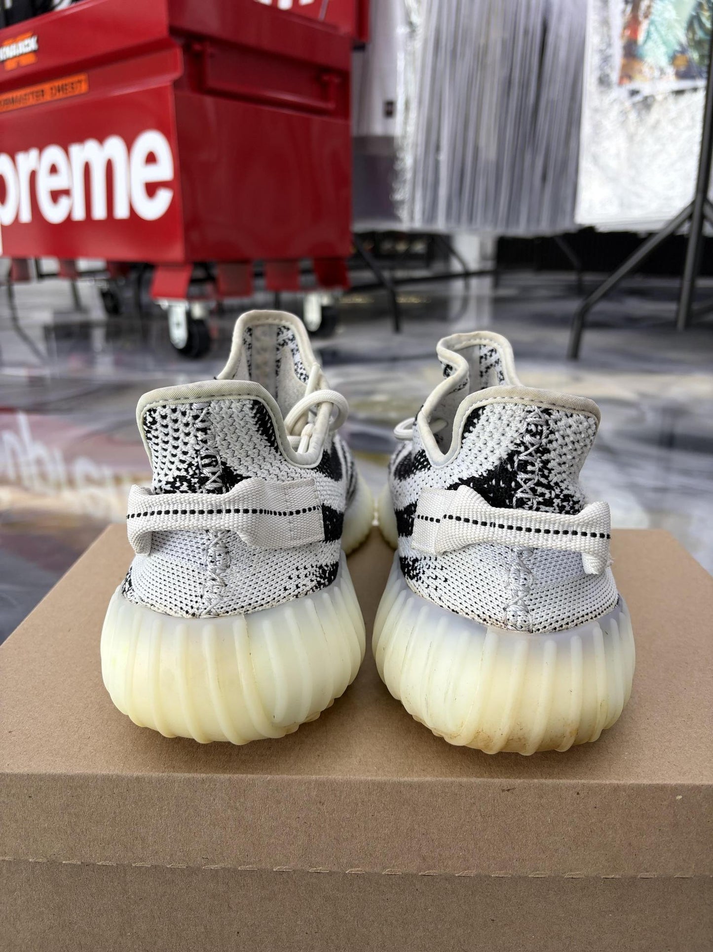 Yeezy 350 V2 "Zebra" Used Size 11