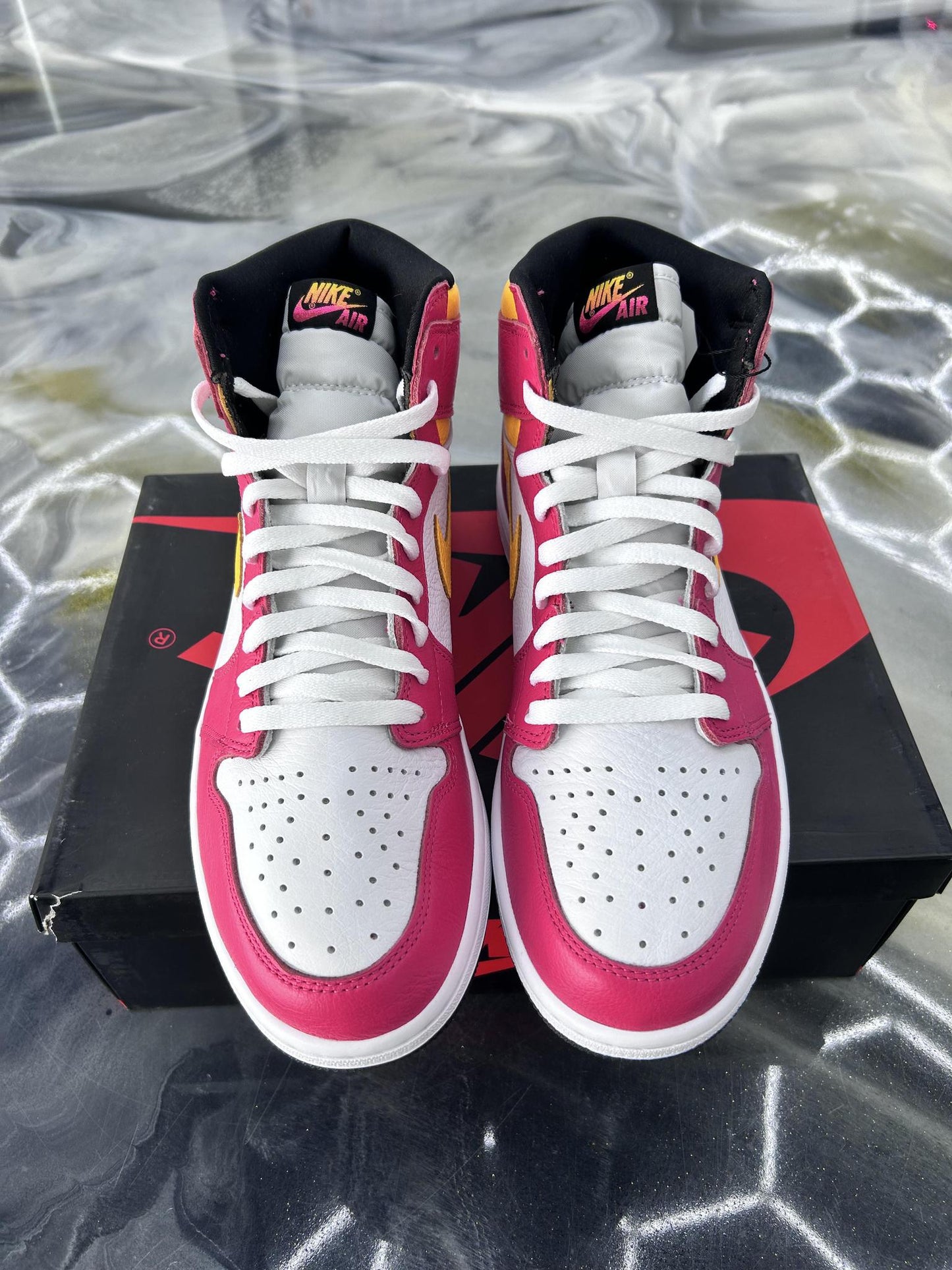 Jordan 1 "Light Fusion Red" Used Size 12