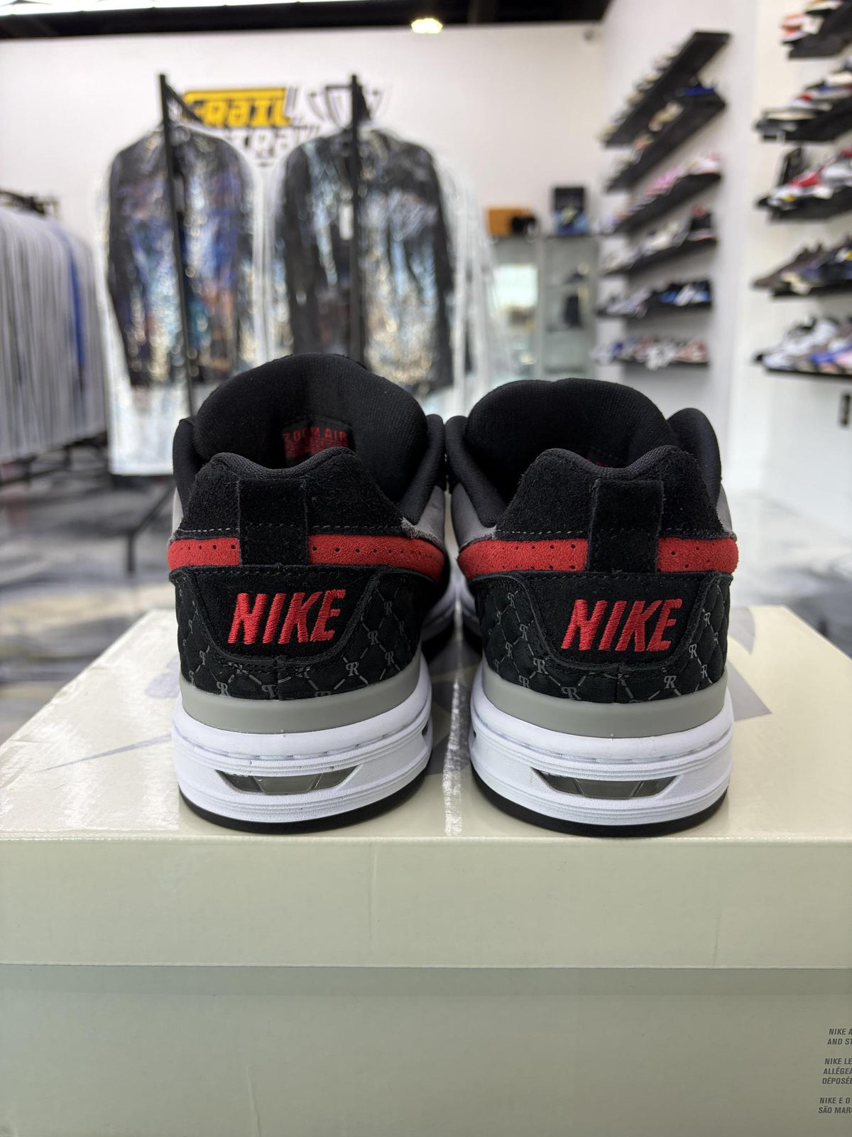 Nike Paul Rodriguez Zoom Low "Bred" Used Size 9.5