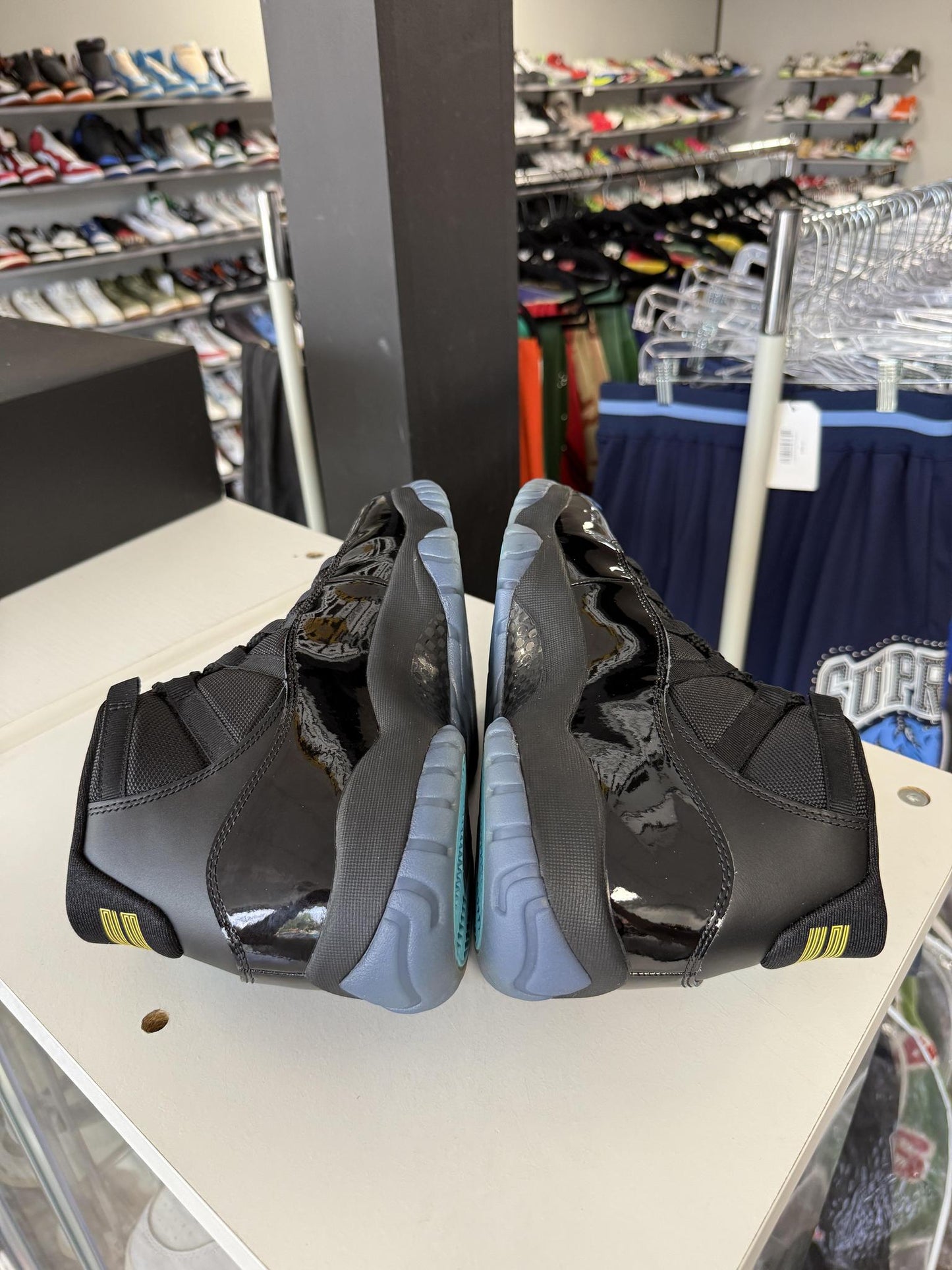 Jordan 11 "Gamma" Used Size 10