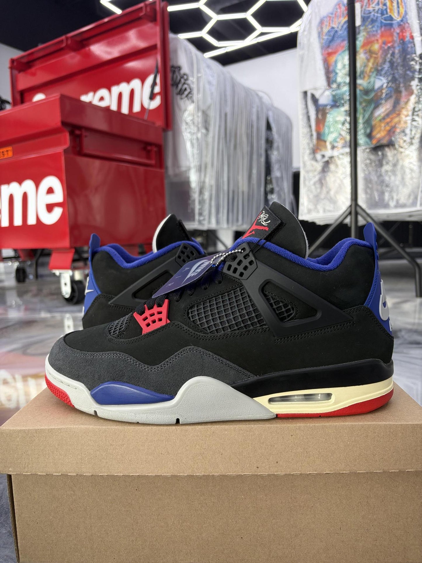 Jordan 4 "Rare Air" Used Size 13