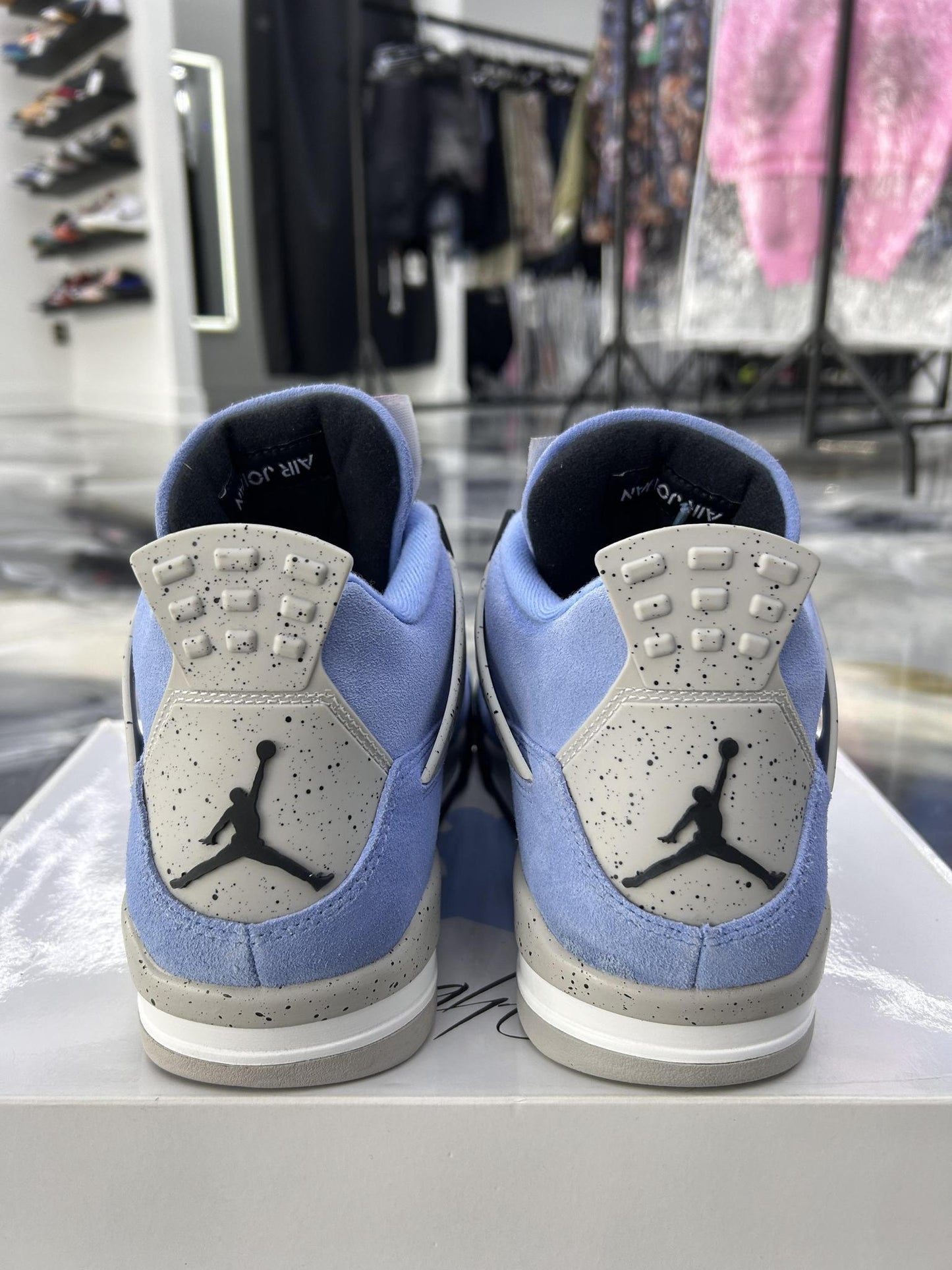 Jordan 4 "University Blue" Used Size 11