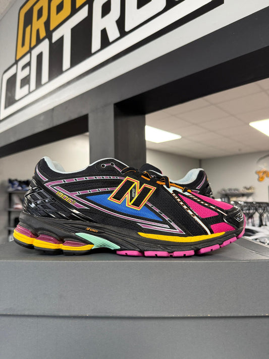 New Balance 1906R "Neon Nights" Used Size 10.5