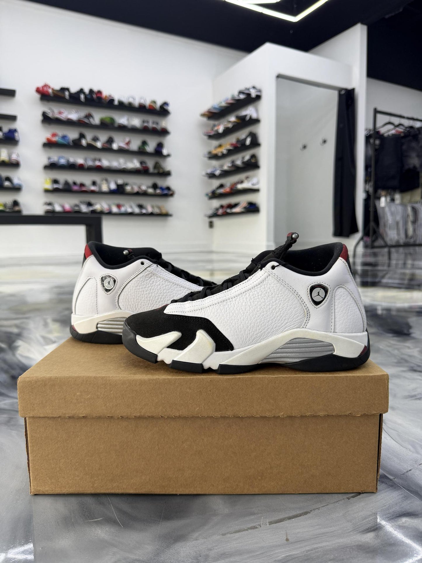 Jordan 14 "Black Toe" Used Size 5.5Y/7W