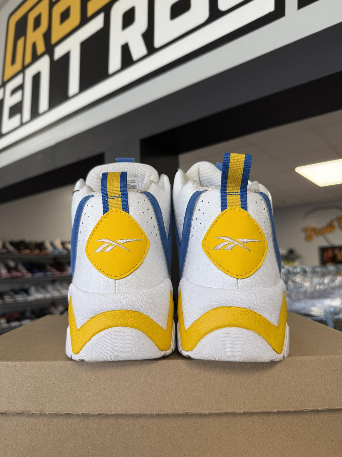 Reebok Hurrikaze 2 "NCAA Pack" Used Size 11.5