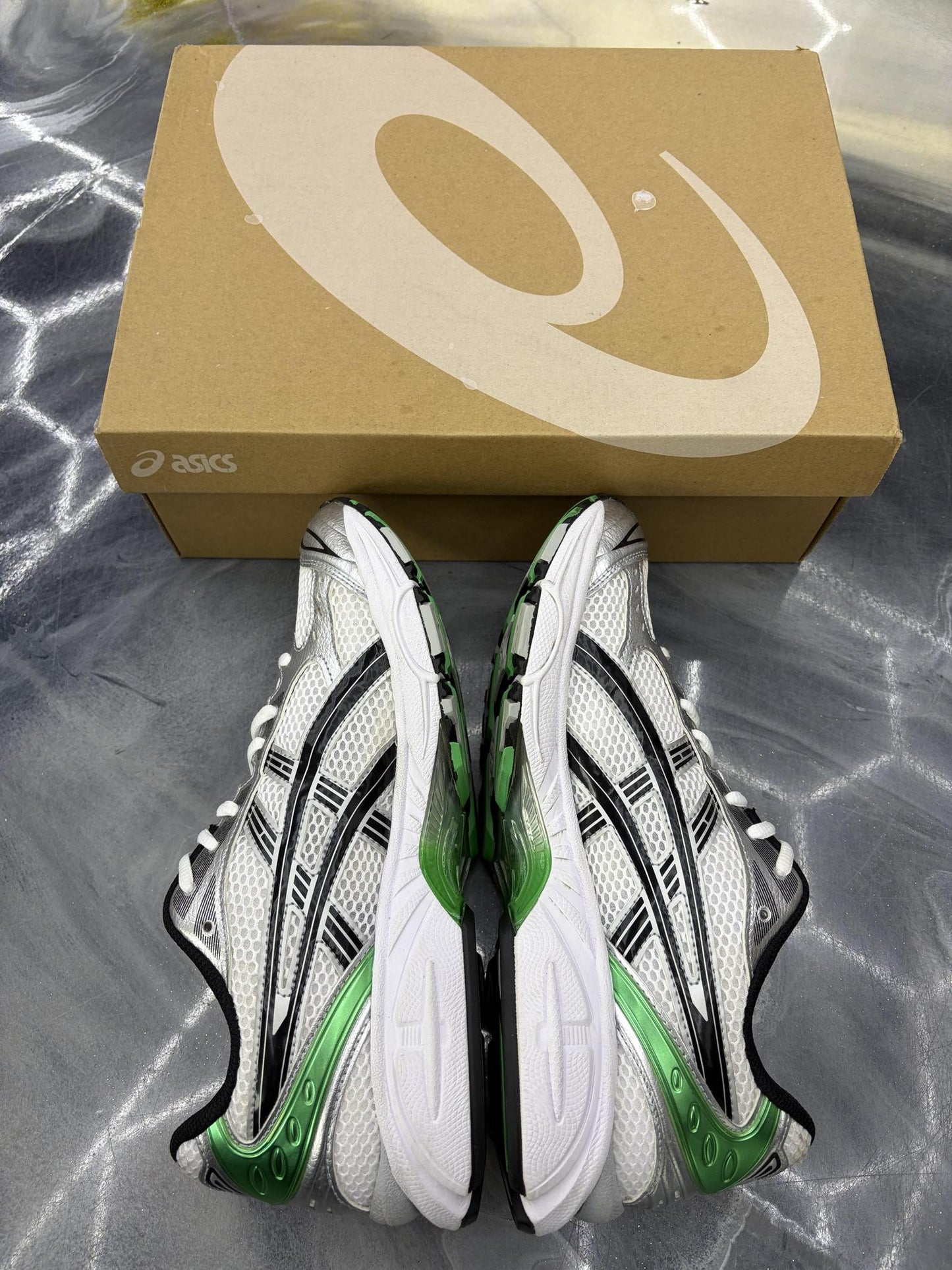 Asics Kayano 14 "Malachite Green" Used Size 9