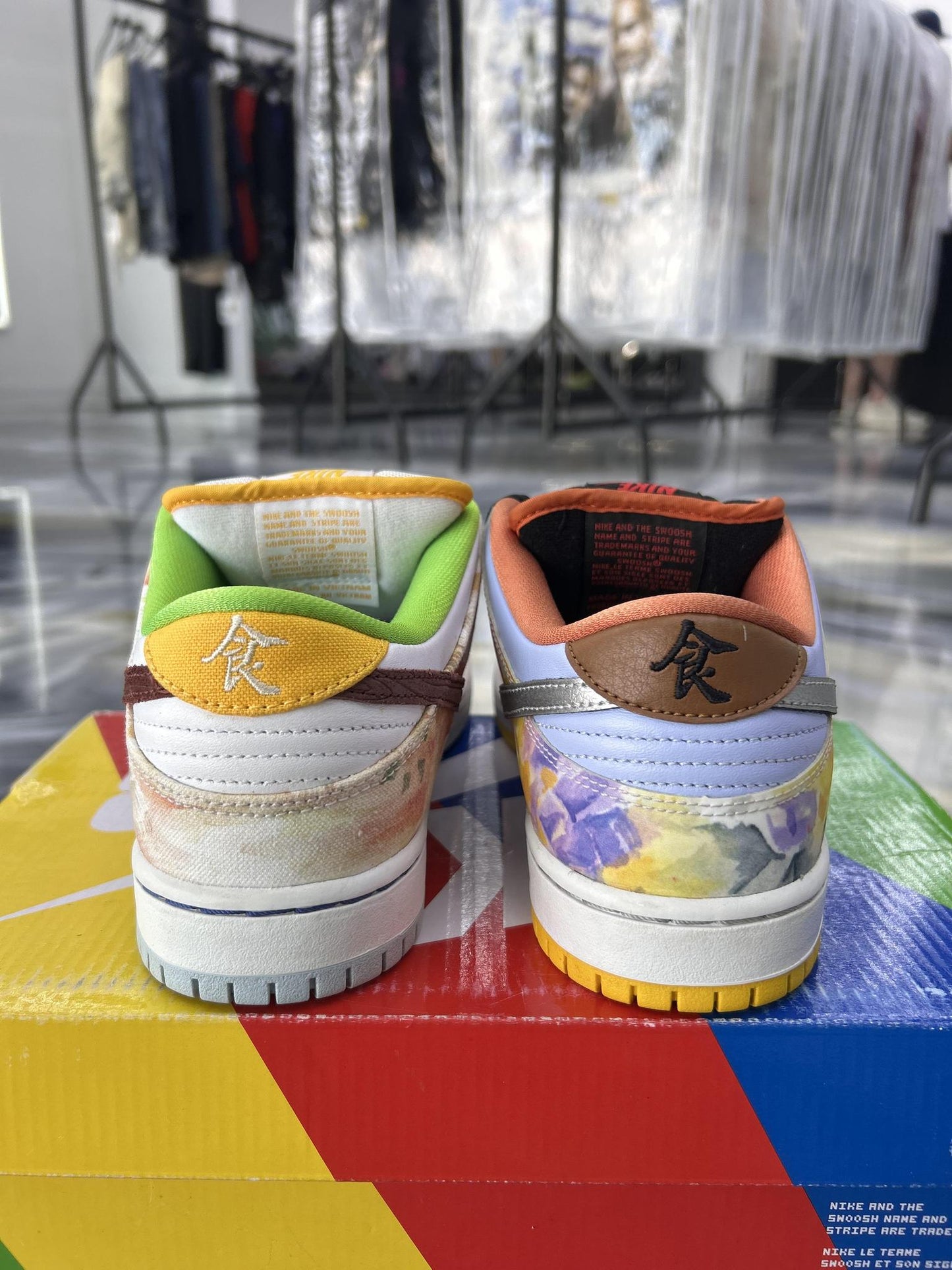 Nike SB Dunk Low "Street Hawker" Used Size 8