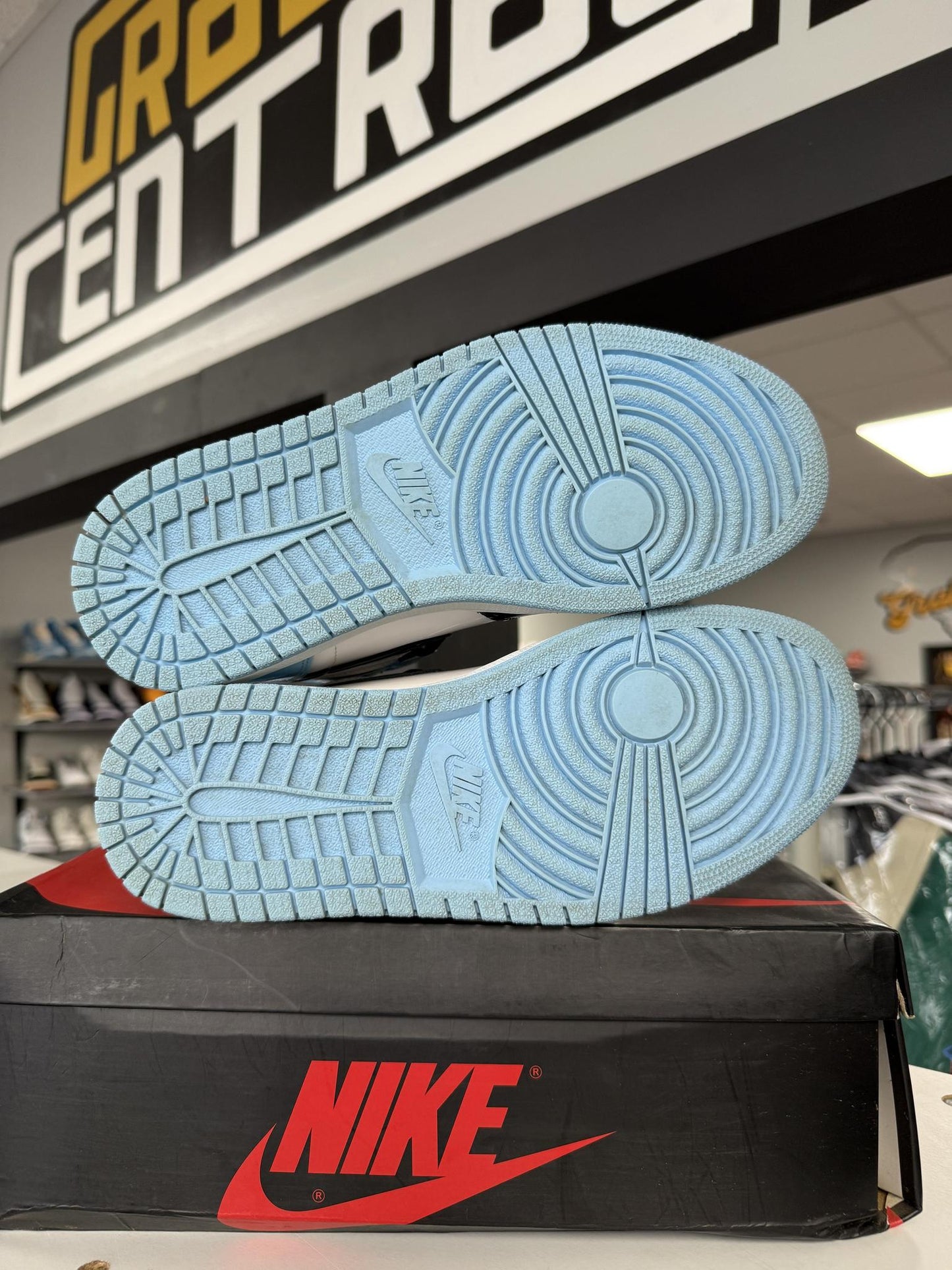 Jordan 1 "UNC Patent" Used Size 7.5