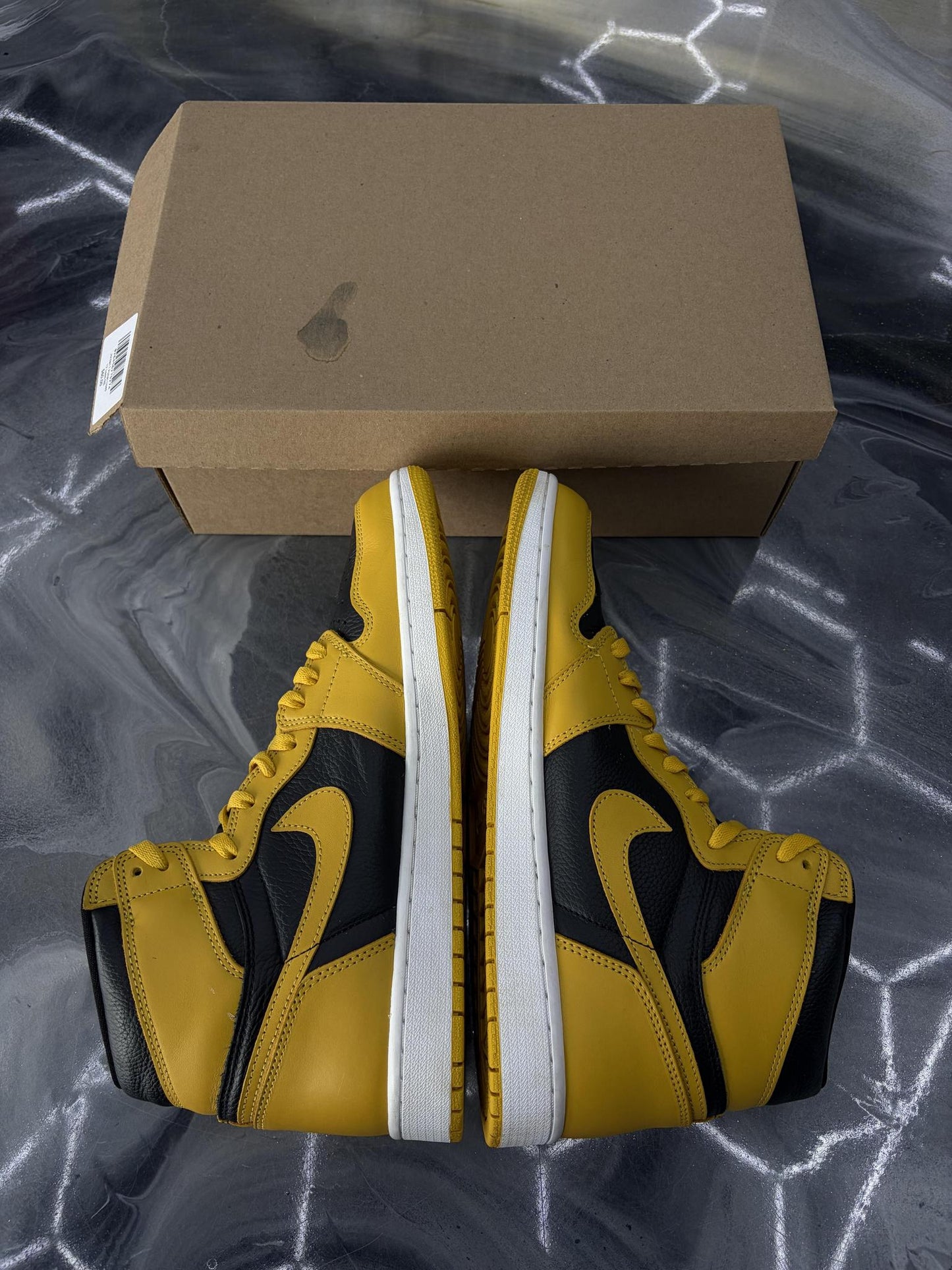 Jordan 1 "Pollen" Used Size 12