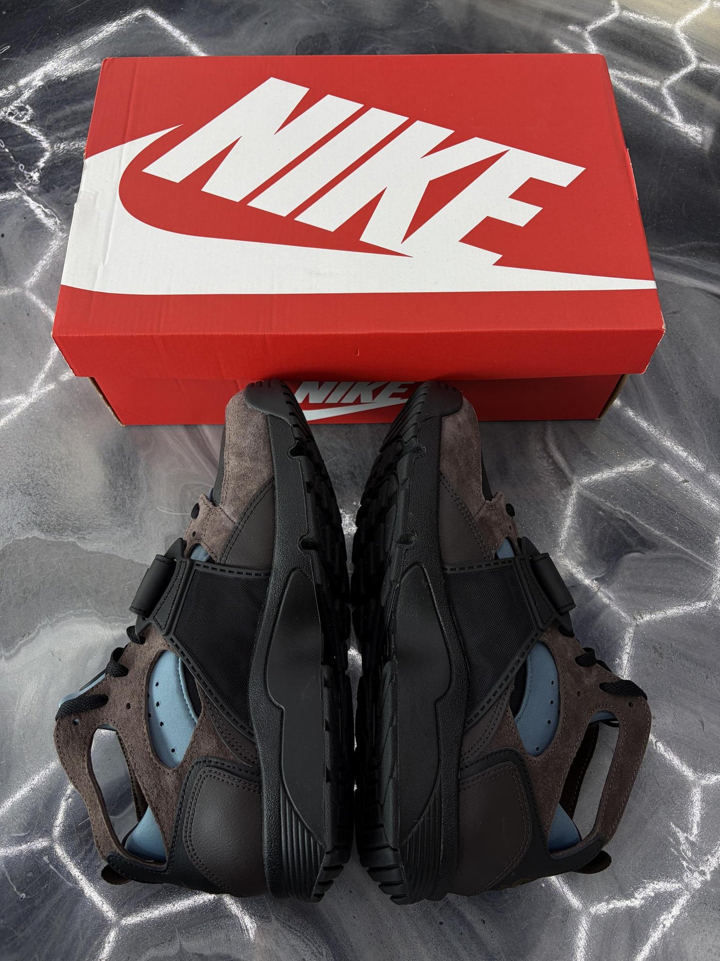 Nike Air Trainer Huarache "Baroque Brown" Used Size 9