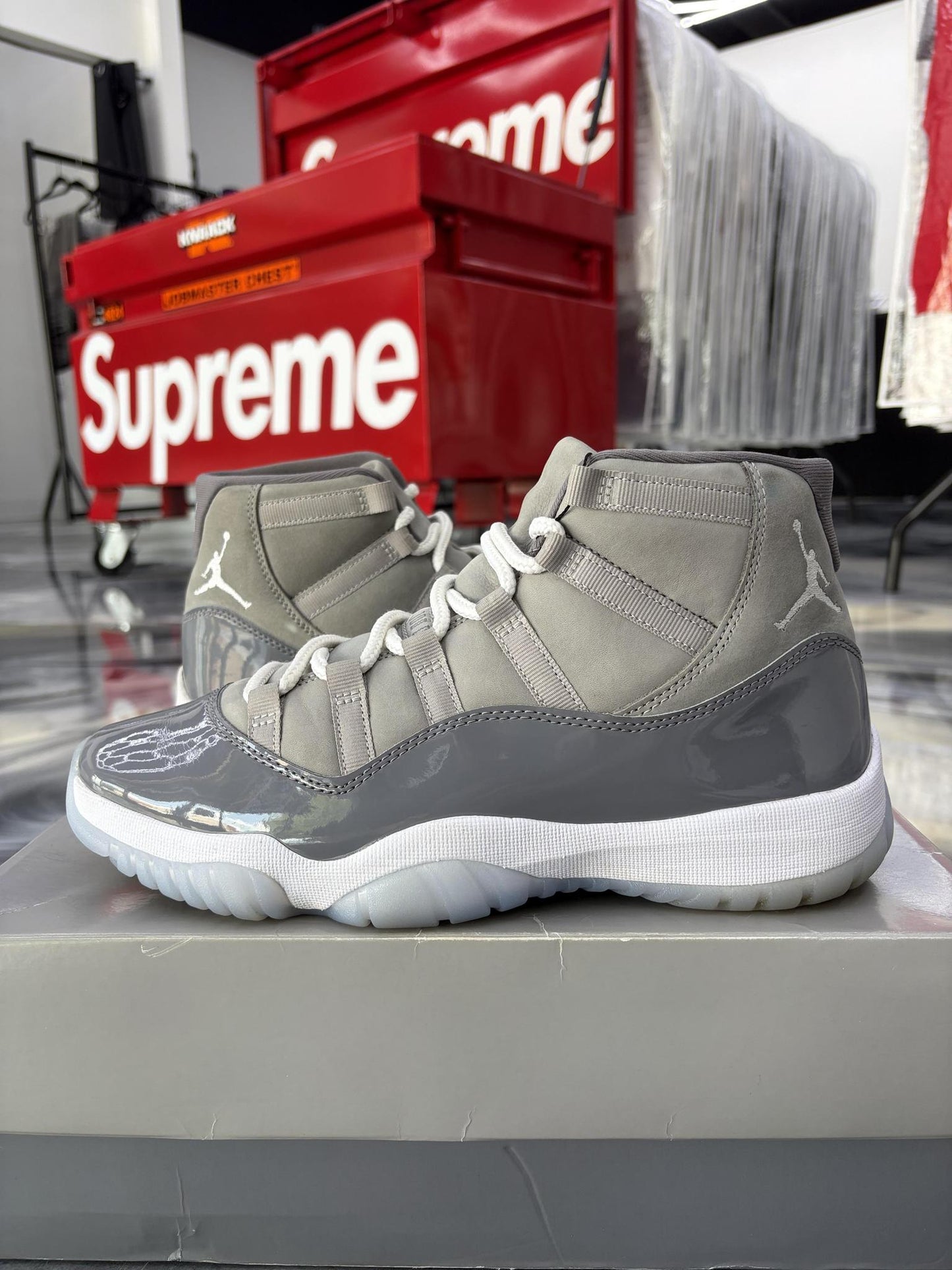 Jordan 11 "Cool Grey" Used Size 9