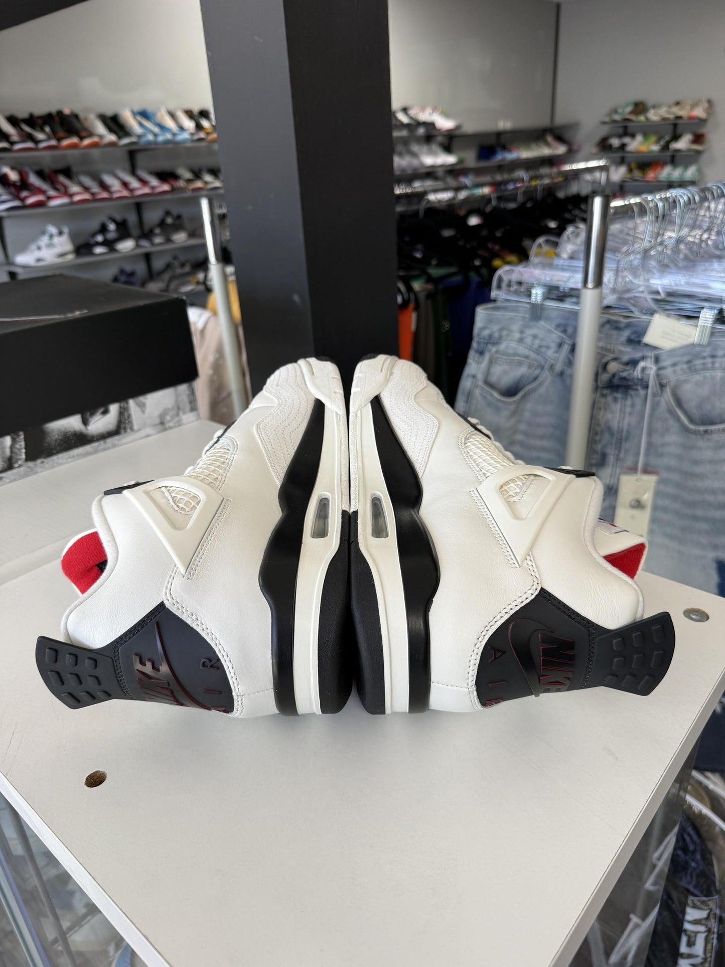 Jordan 4 "Flight Club" Used Size 13