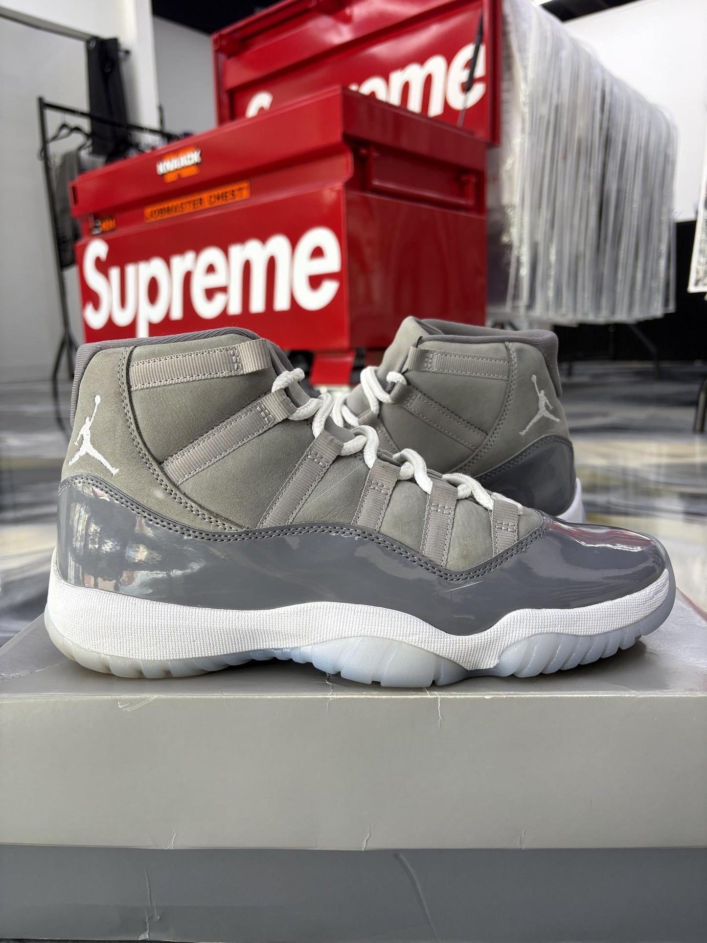 Jordan 11 "Cool Grey" Used Size 9
