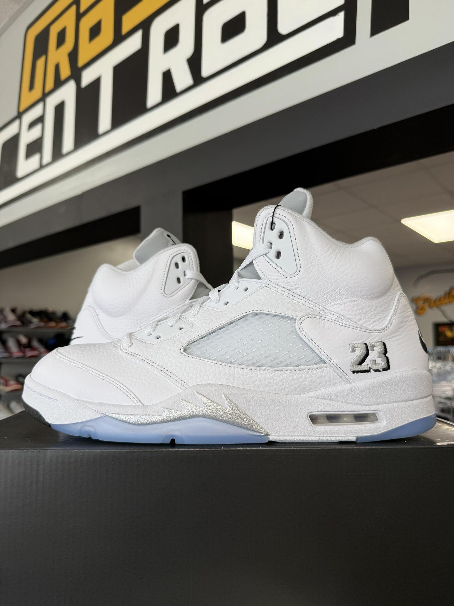 Jordan 5 "White Metallic" Used Size 13