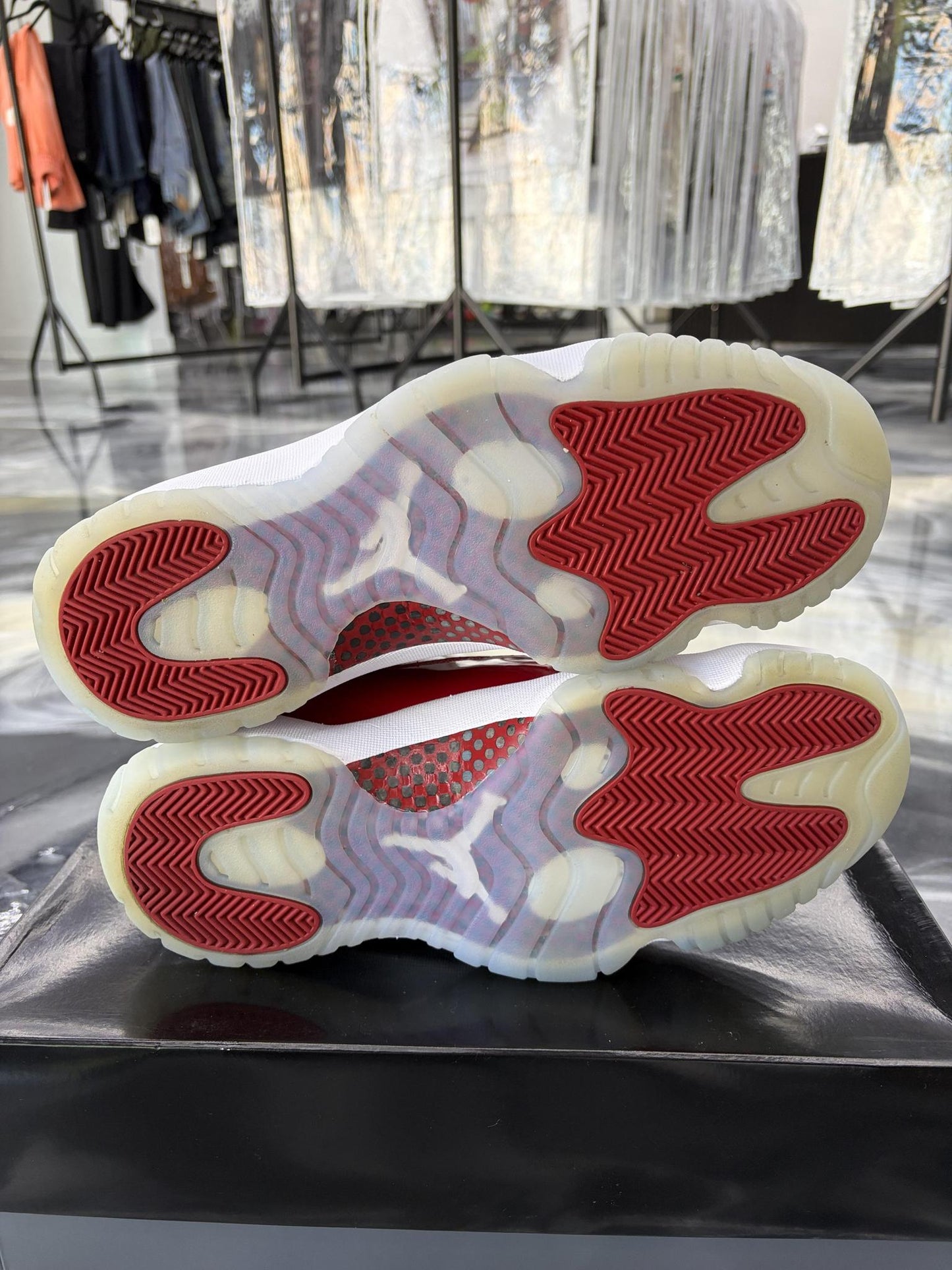 Jordan 11 "Cherry" Used Size 12