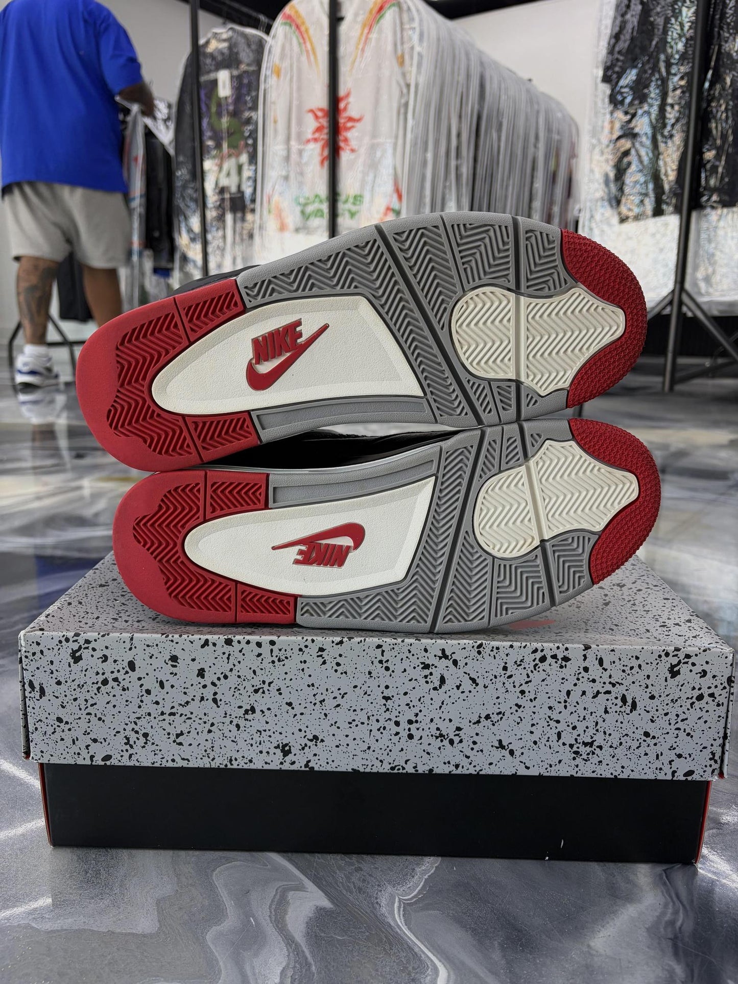 Jordan 4 "Bred Reimagined" Used Size 11.5