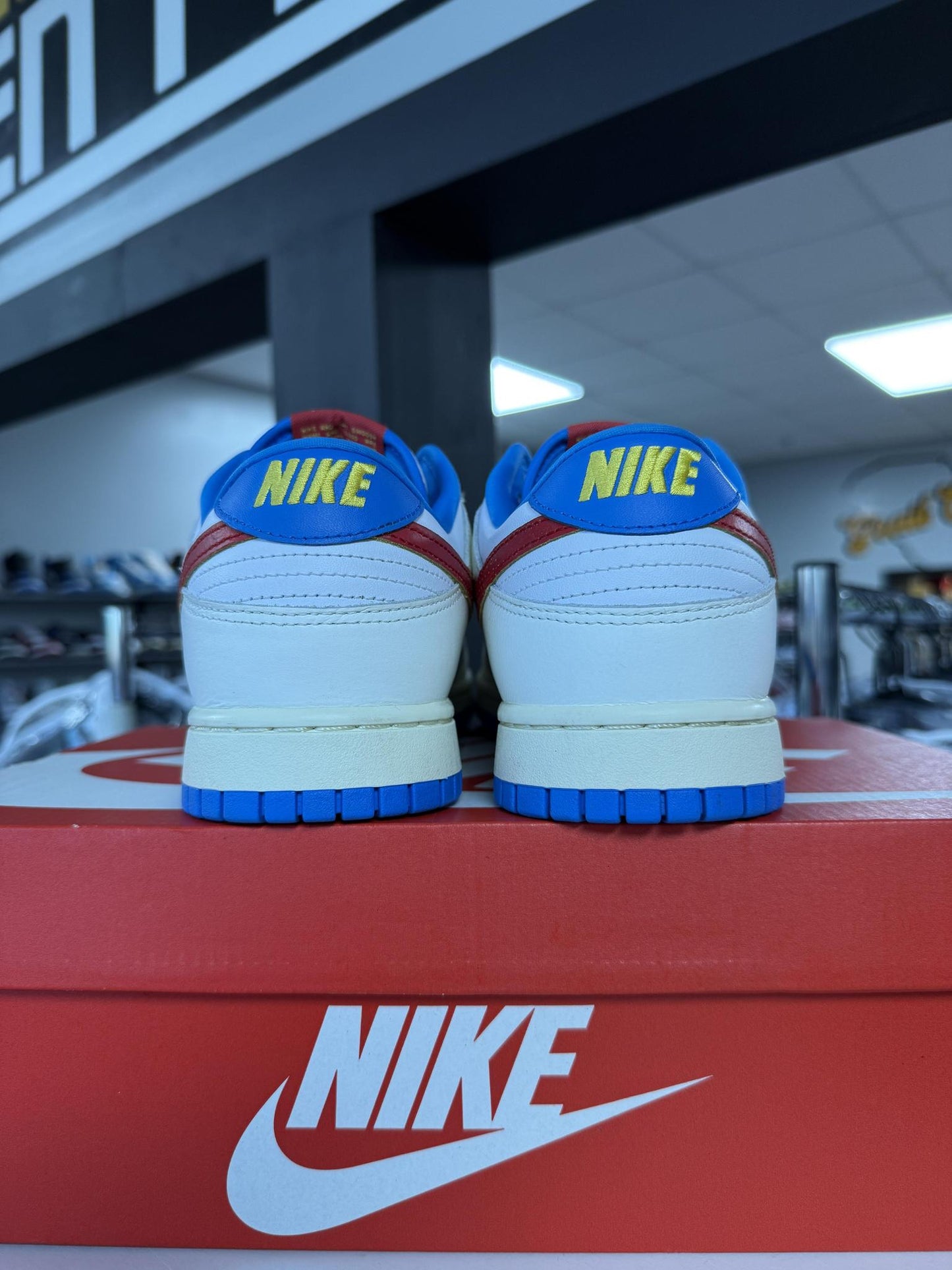 Nike Dunk Low "Pop Art" Used Size 11.5