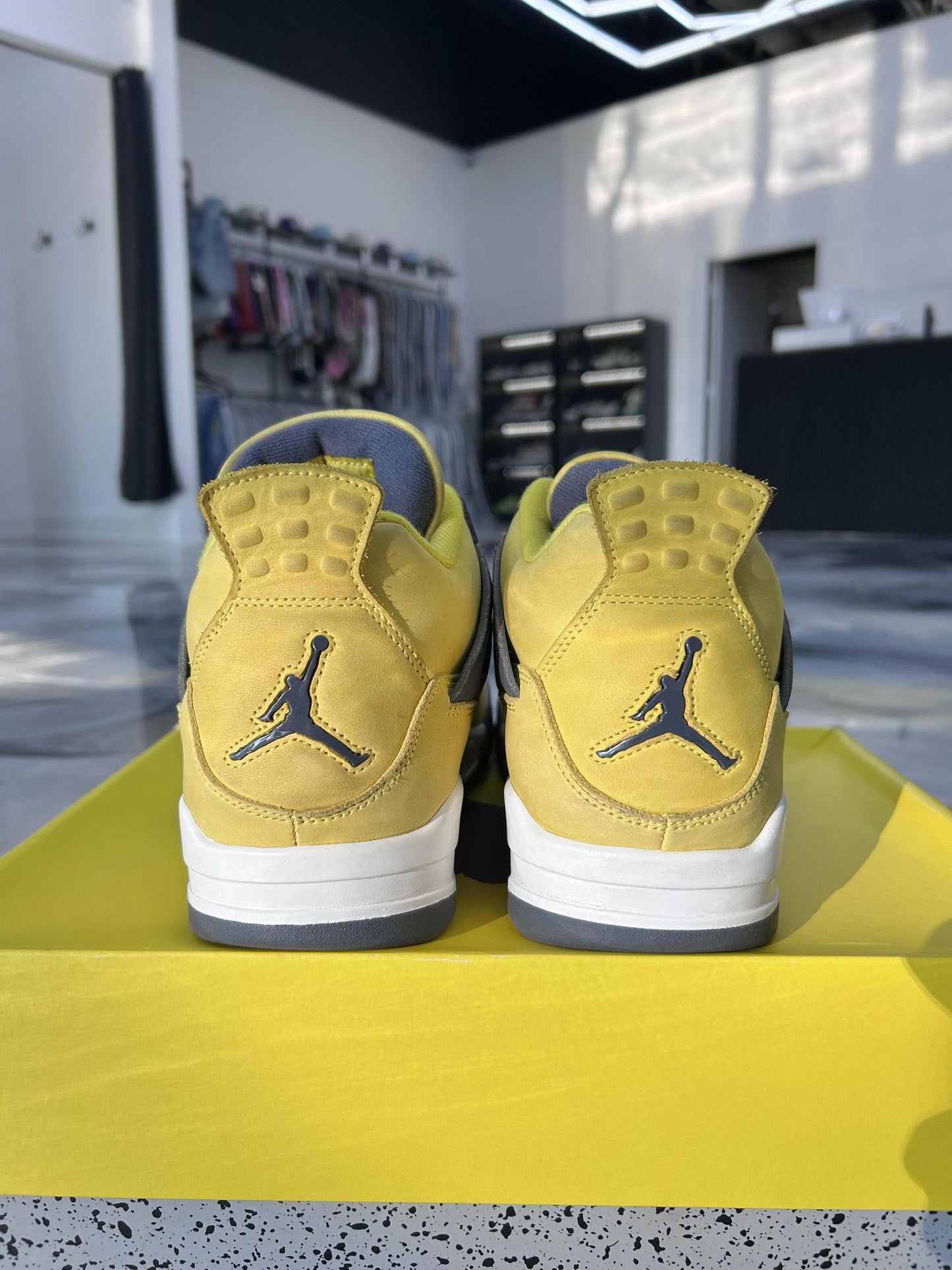 Jordan 4 "Lightning" Used Size 12