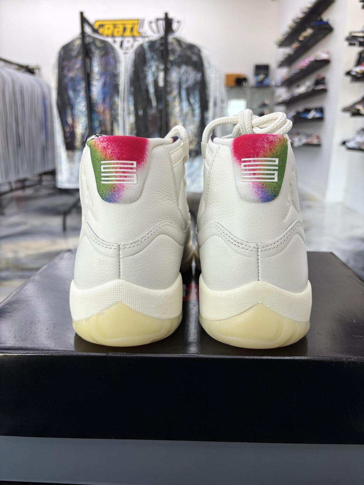 Jordan 11 "285" Used Size 9