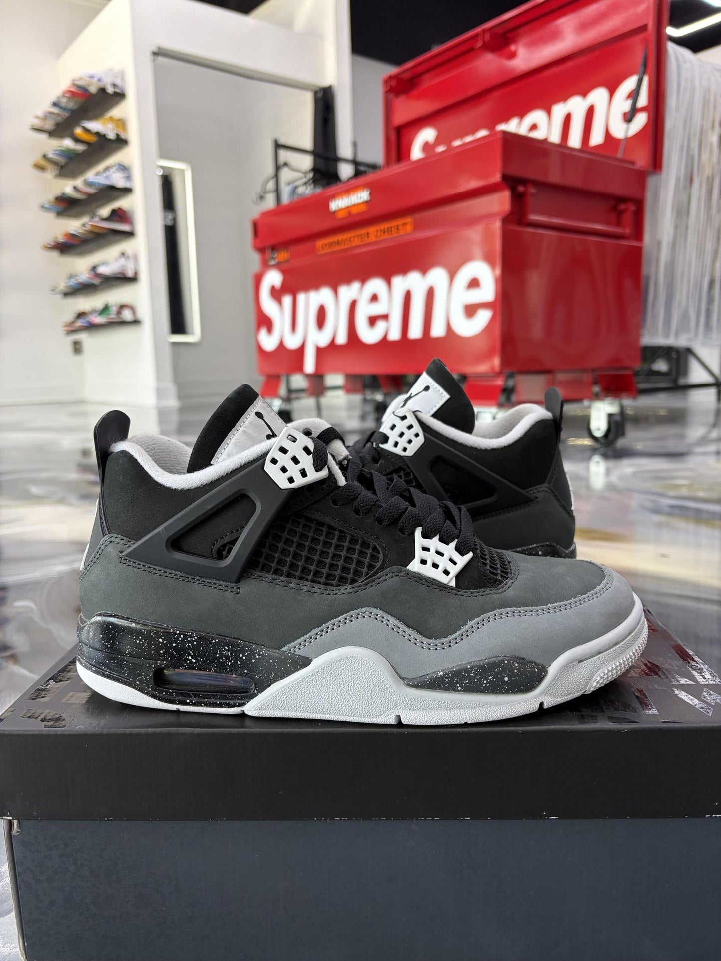 Jordan 4 "Fear" Used Size 8.5