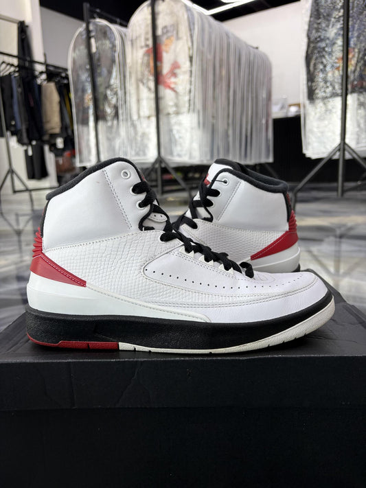 Jordan 2 "Chicago" Used Size 7Y/8.5W