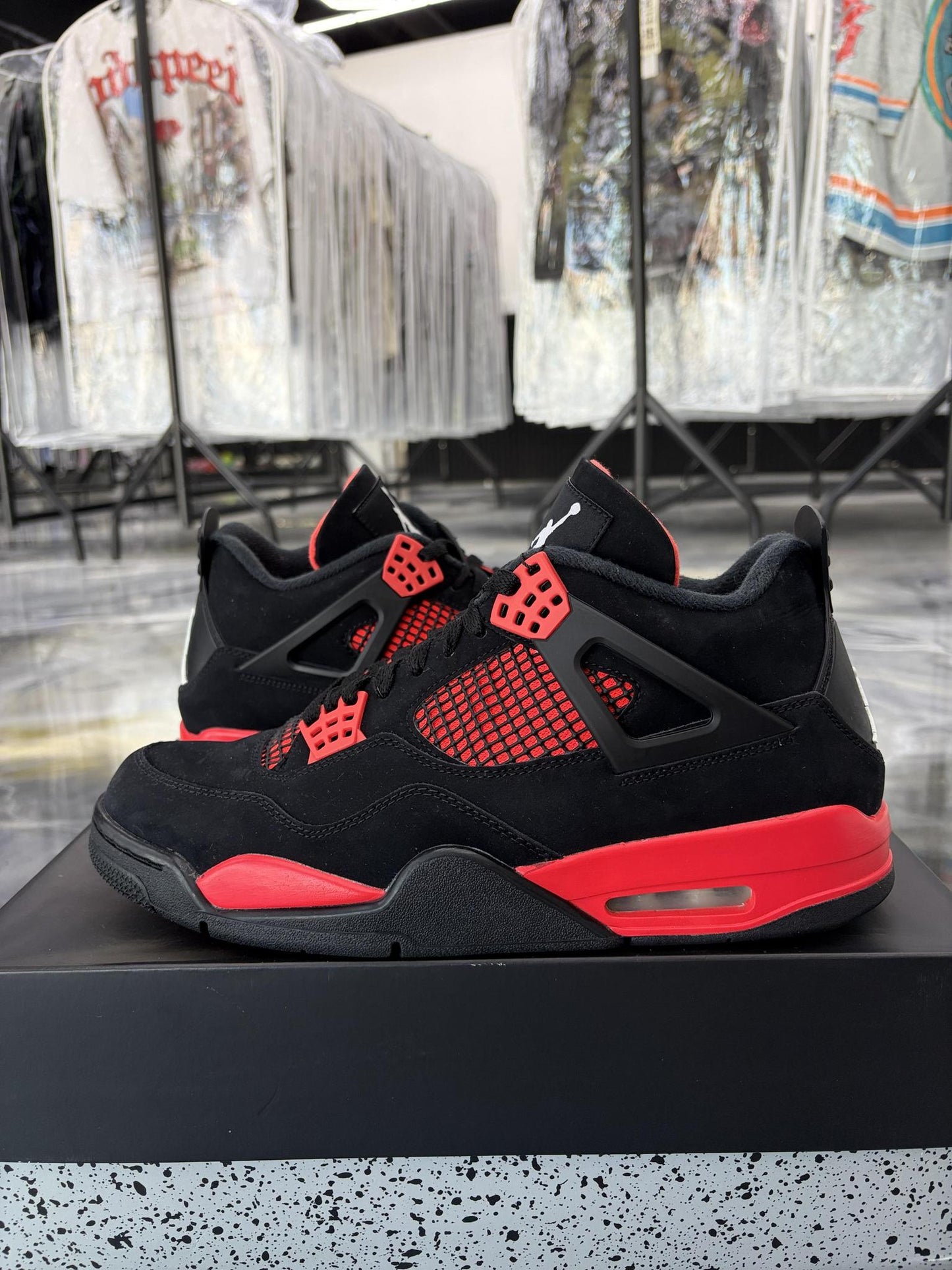Jordan 4 "Red Thunder" Used Size 11