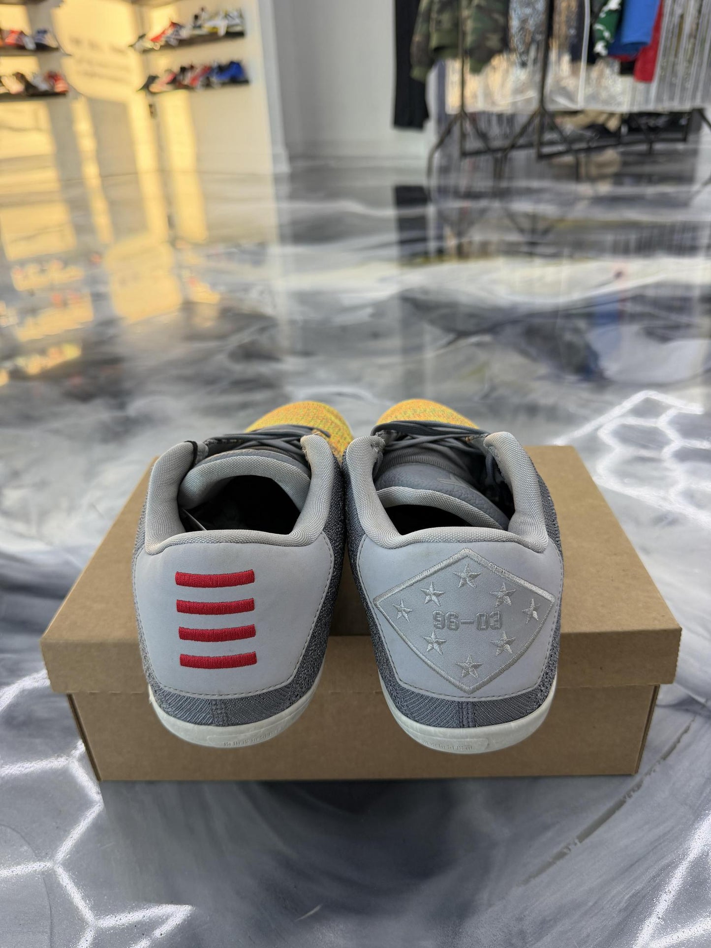Nike Kobe 11 "Yellow Grey" Used Size 11
