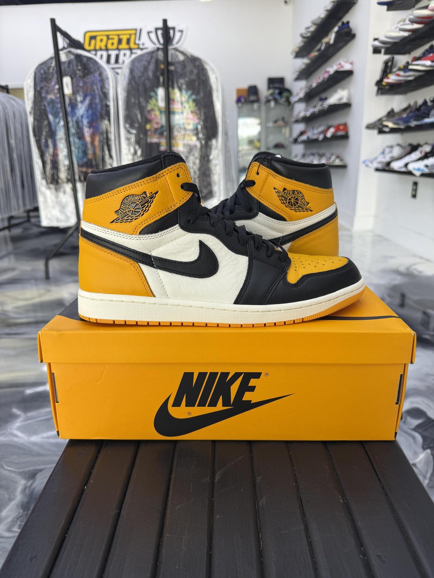 Jordan 1 "Taxi" Used Size 11