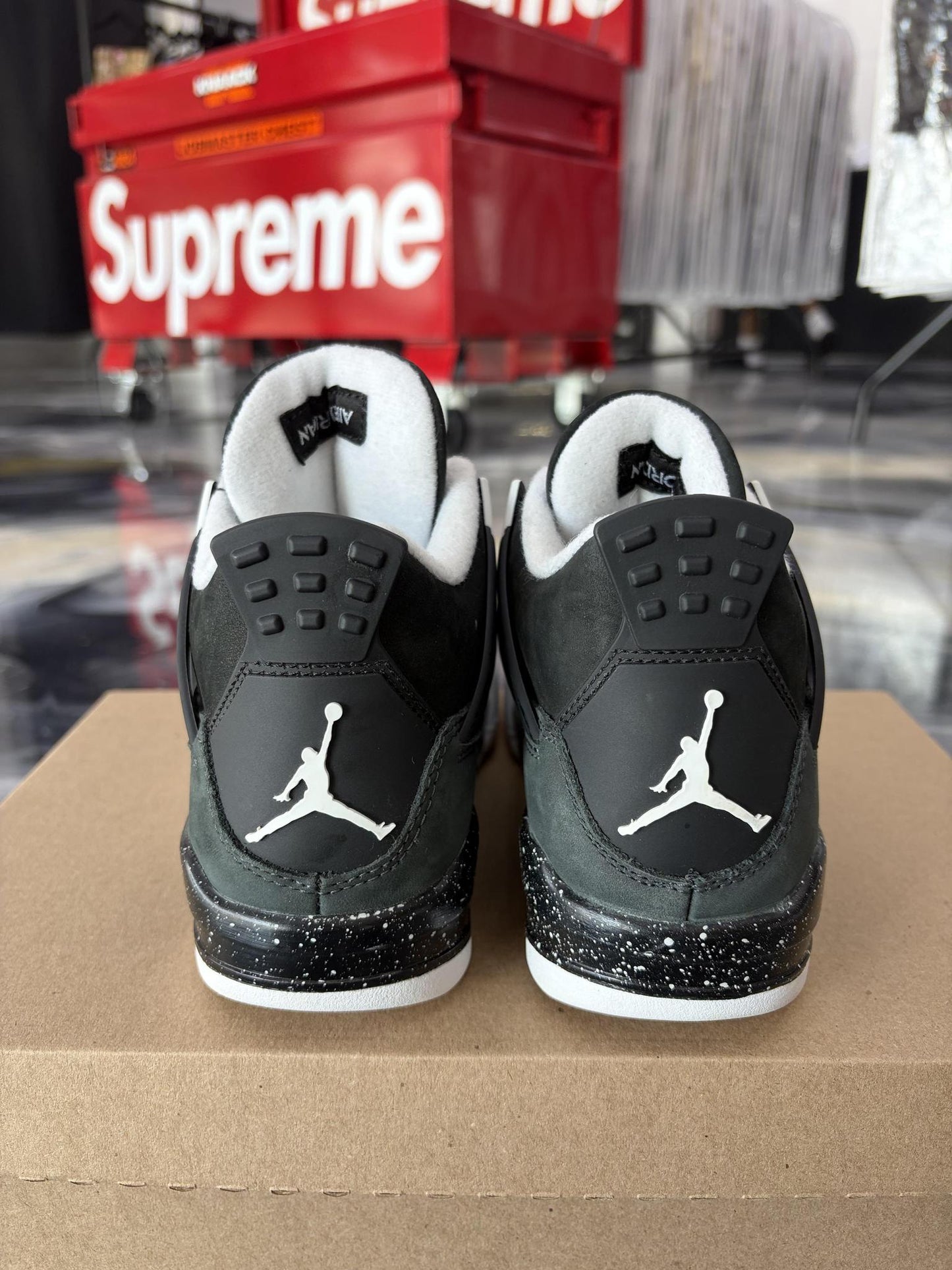 Jordan 4 "Fear" Used Size 4Y/5.5W