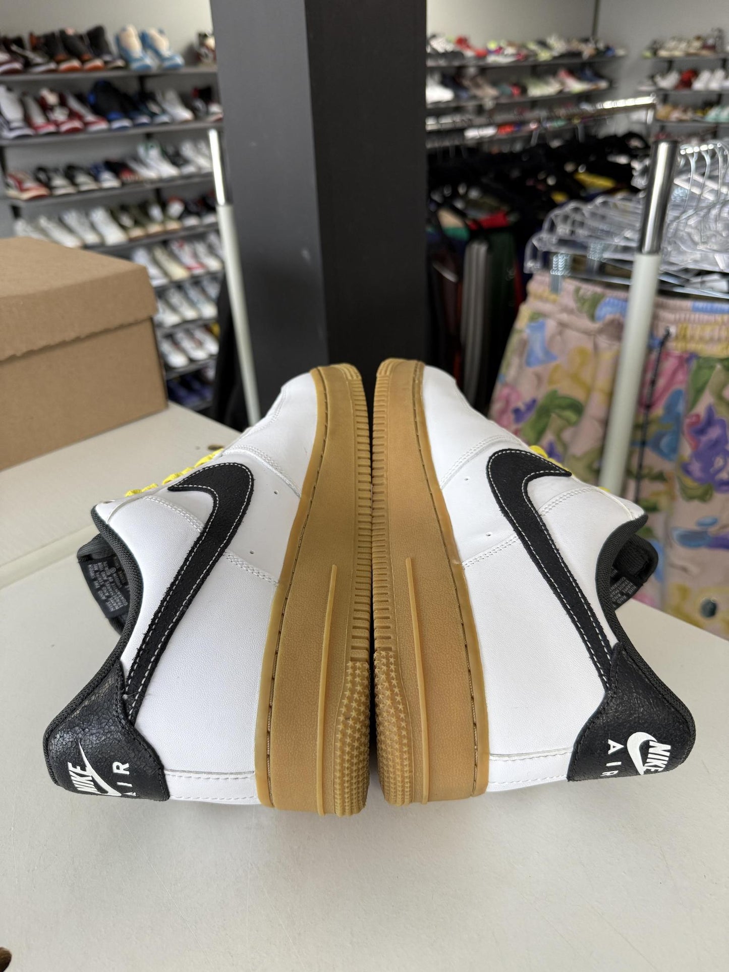 Nike AF1 "Go The Extra Smile" Used Size 10