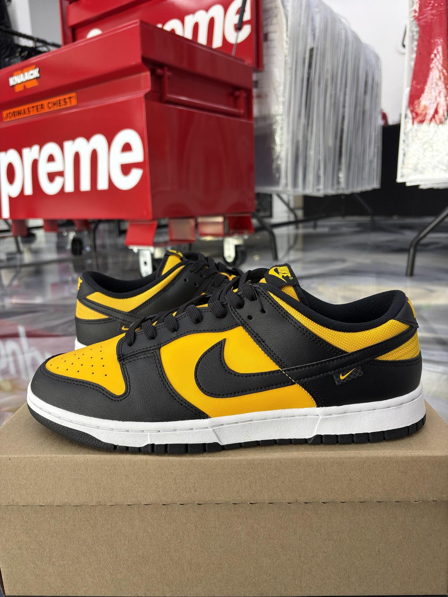 Nike Dunk Low "Reverse Goldenrod" Used Size 12