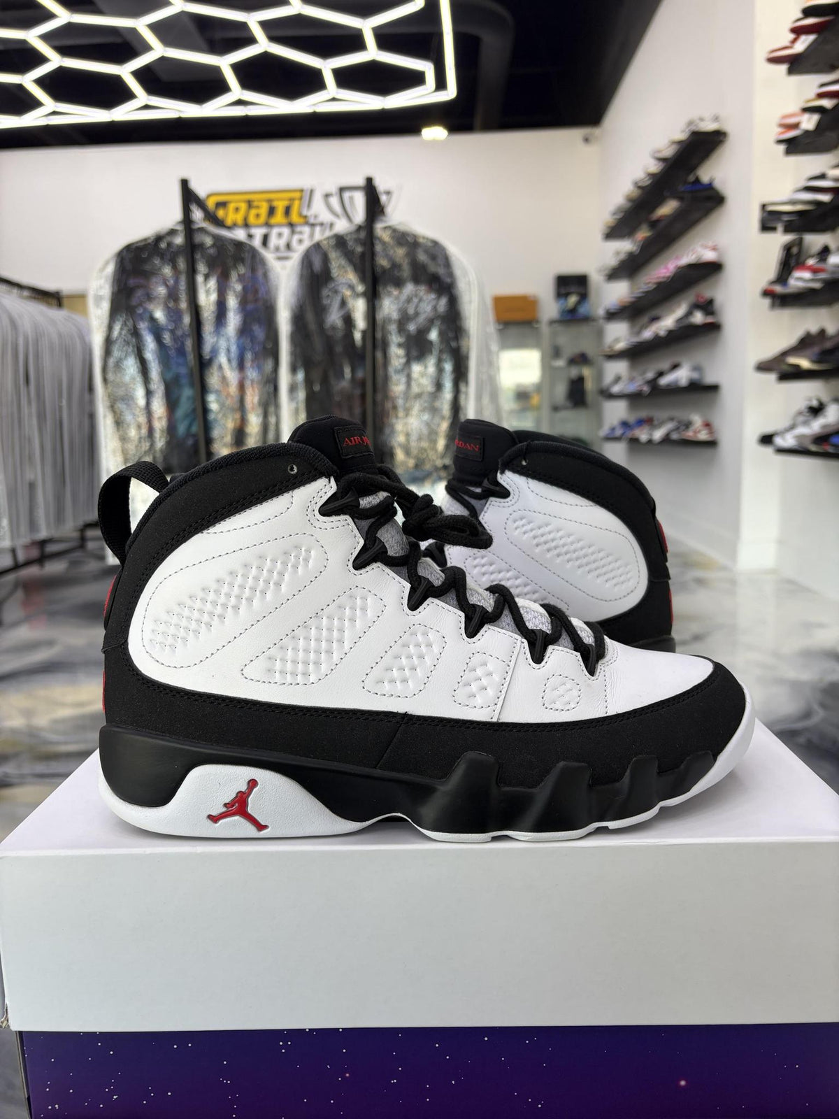 Jordan 9 "Space Jam" Used Size 8.5