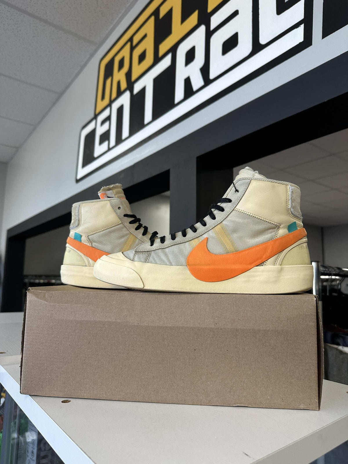 Nike Blazer Mid Off-White "All Hallow's Eve" Size 9 Used