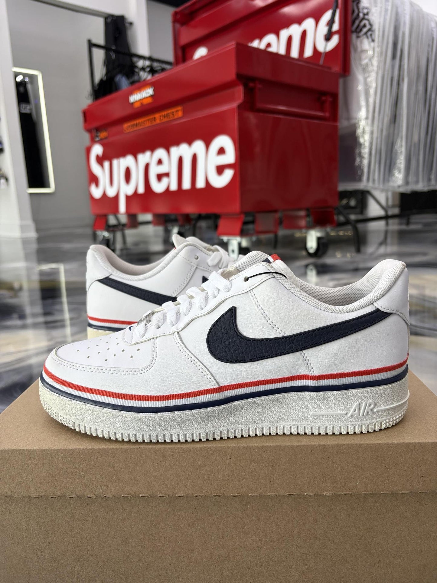 Nike Air Force 1 LV8 "Ribbon" Used Size 8