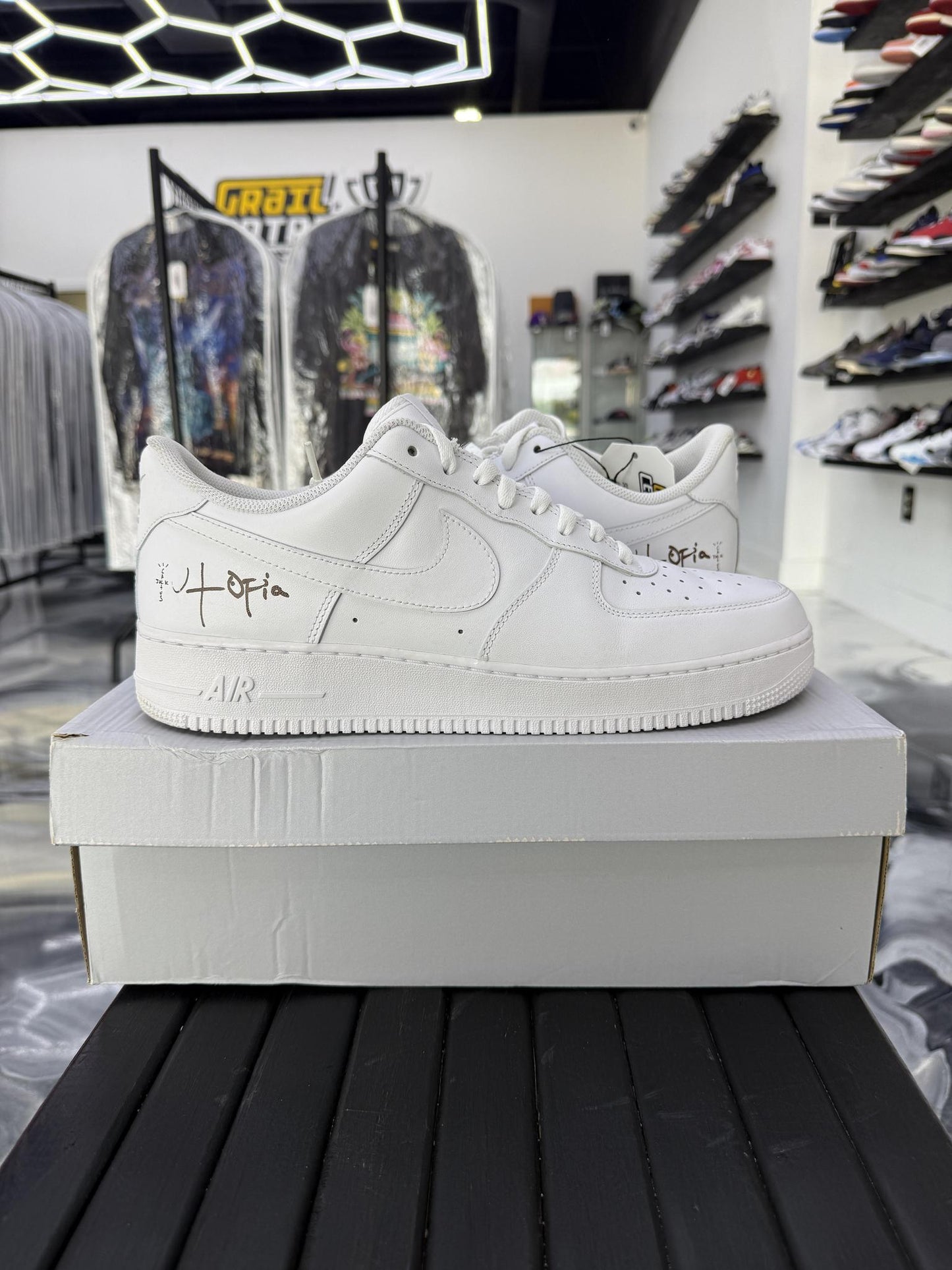 Nike Air Force 1 Low x Travis Scott "Utopia" Used Size 13