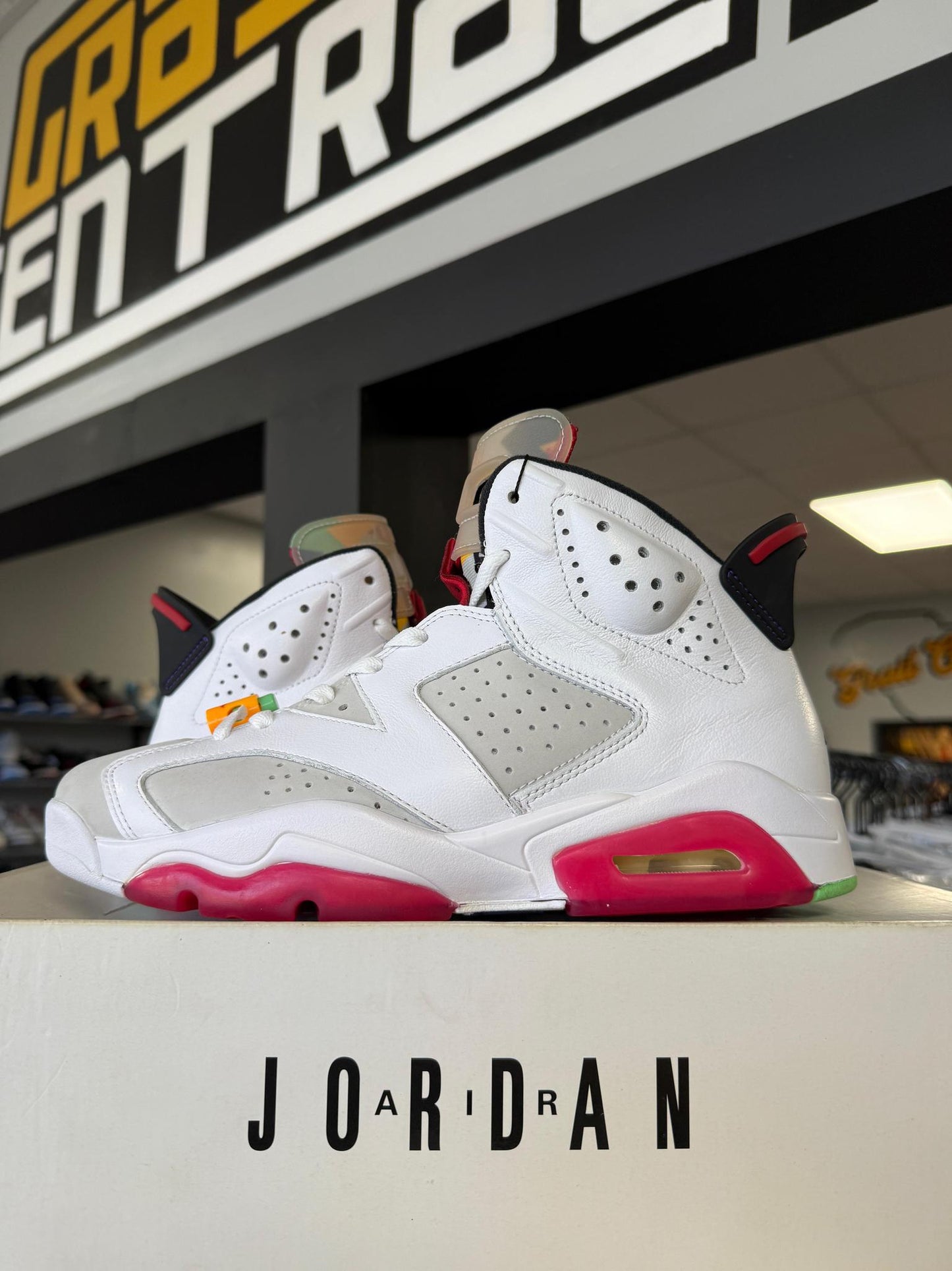 Jordan 6 "Hare" Used Size 8