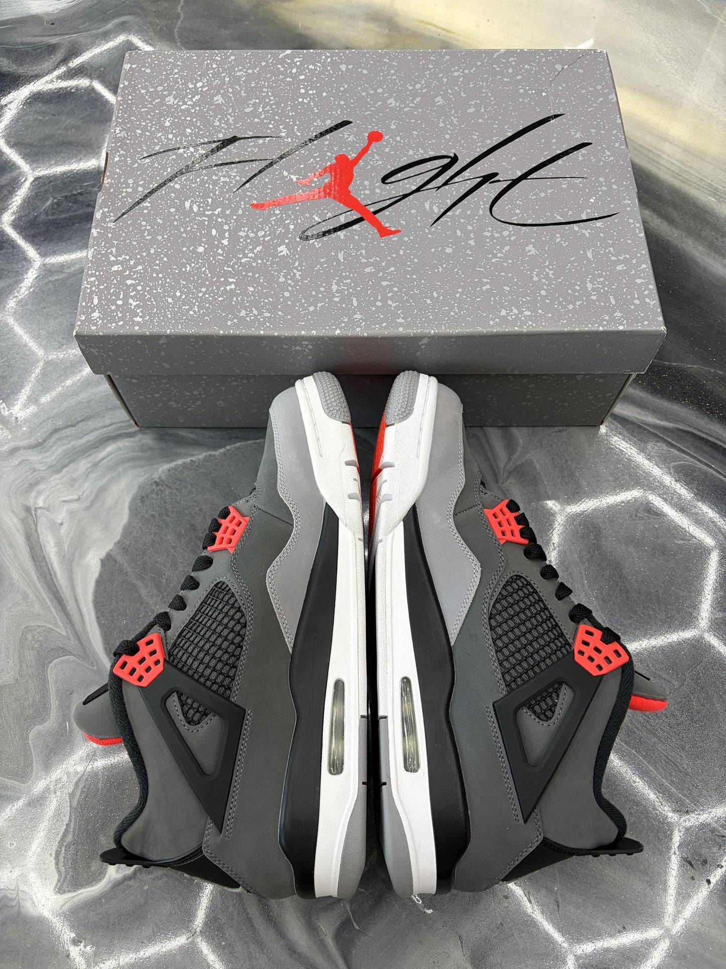 Jordan 4 "Infrared" Used Size 10.5