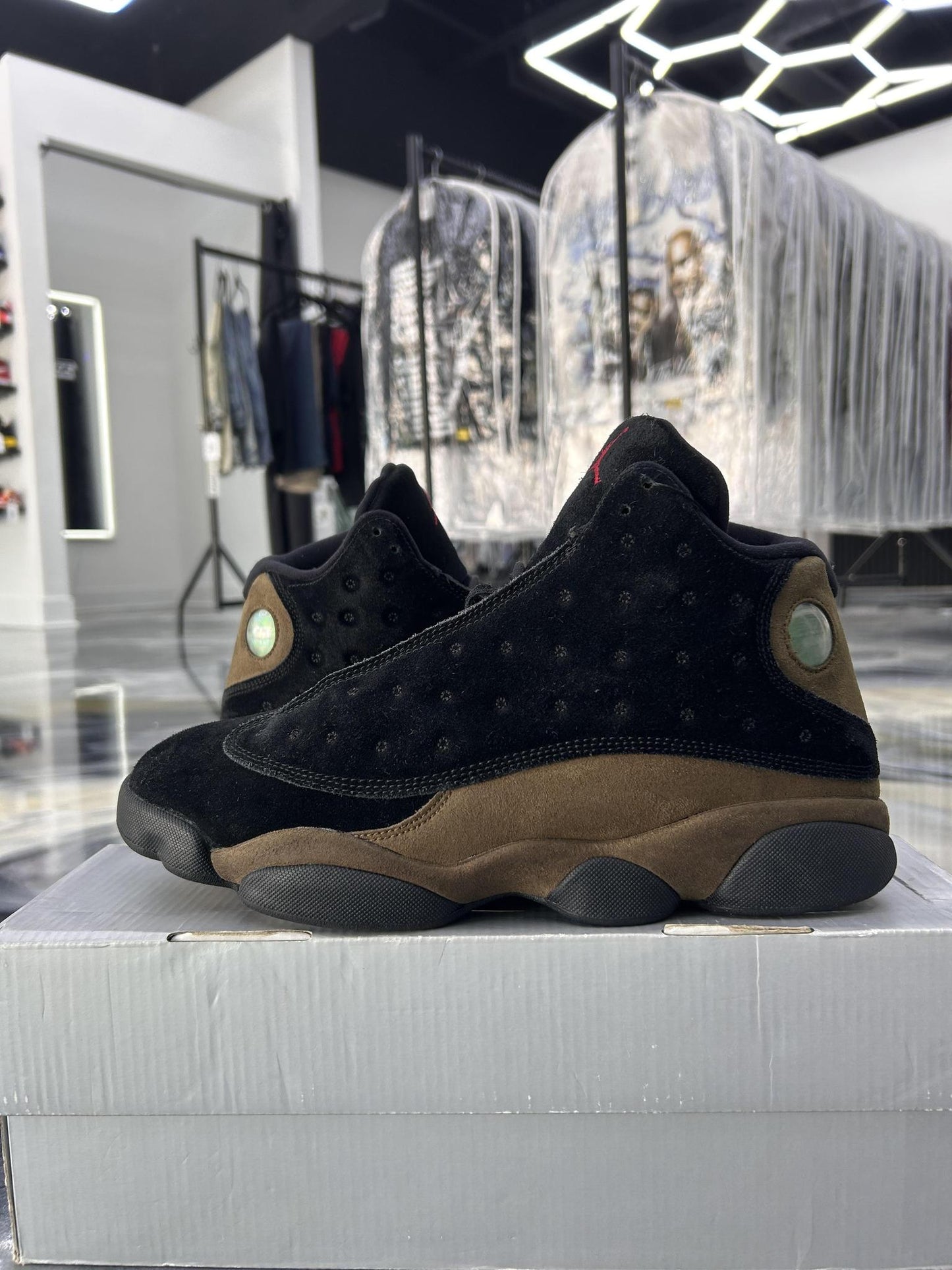 Jordan 13 "Olive" Used Size 11