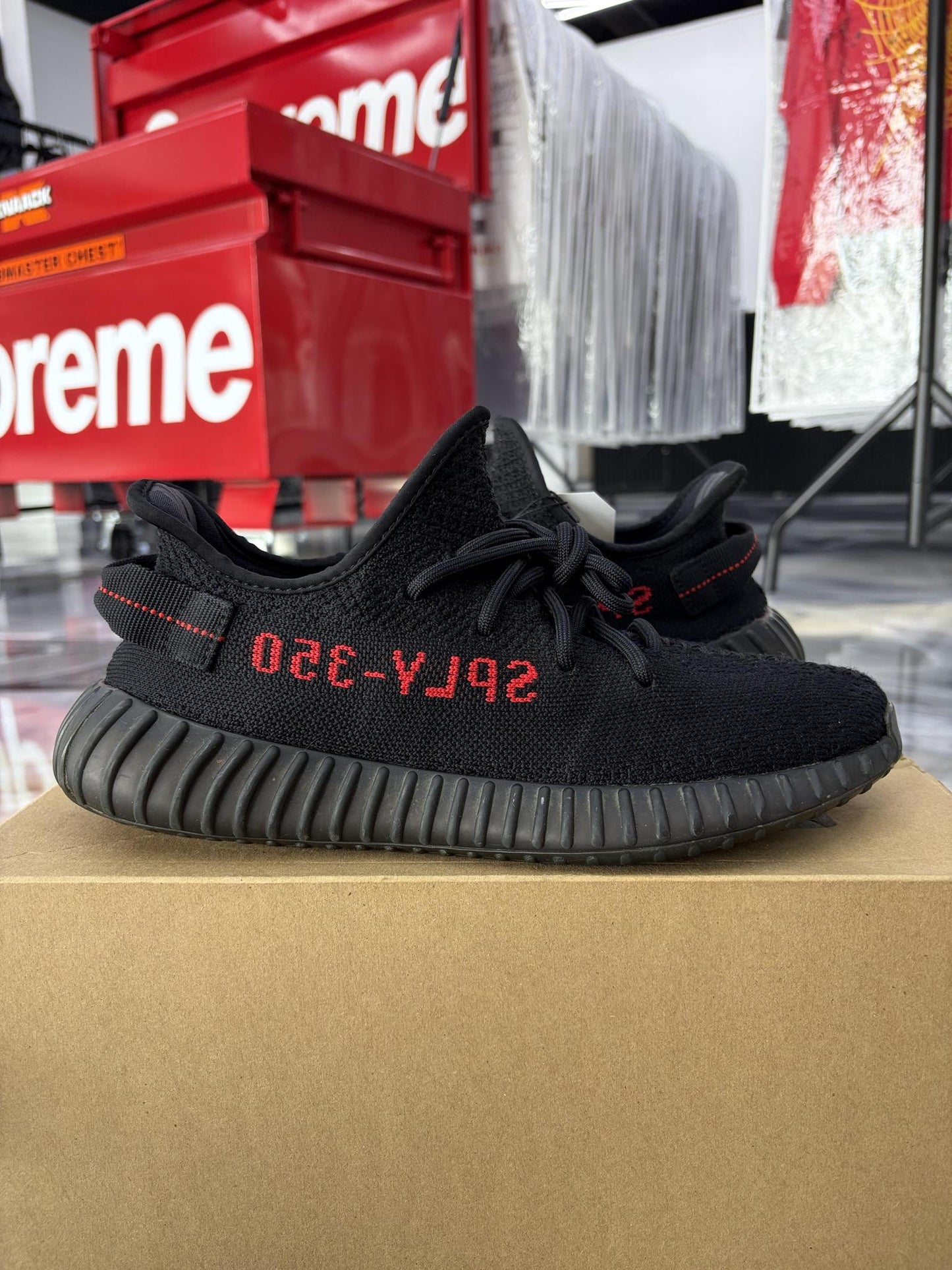 Adidas Yeezy 350 "Bred" Used Size 9