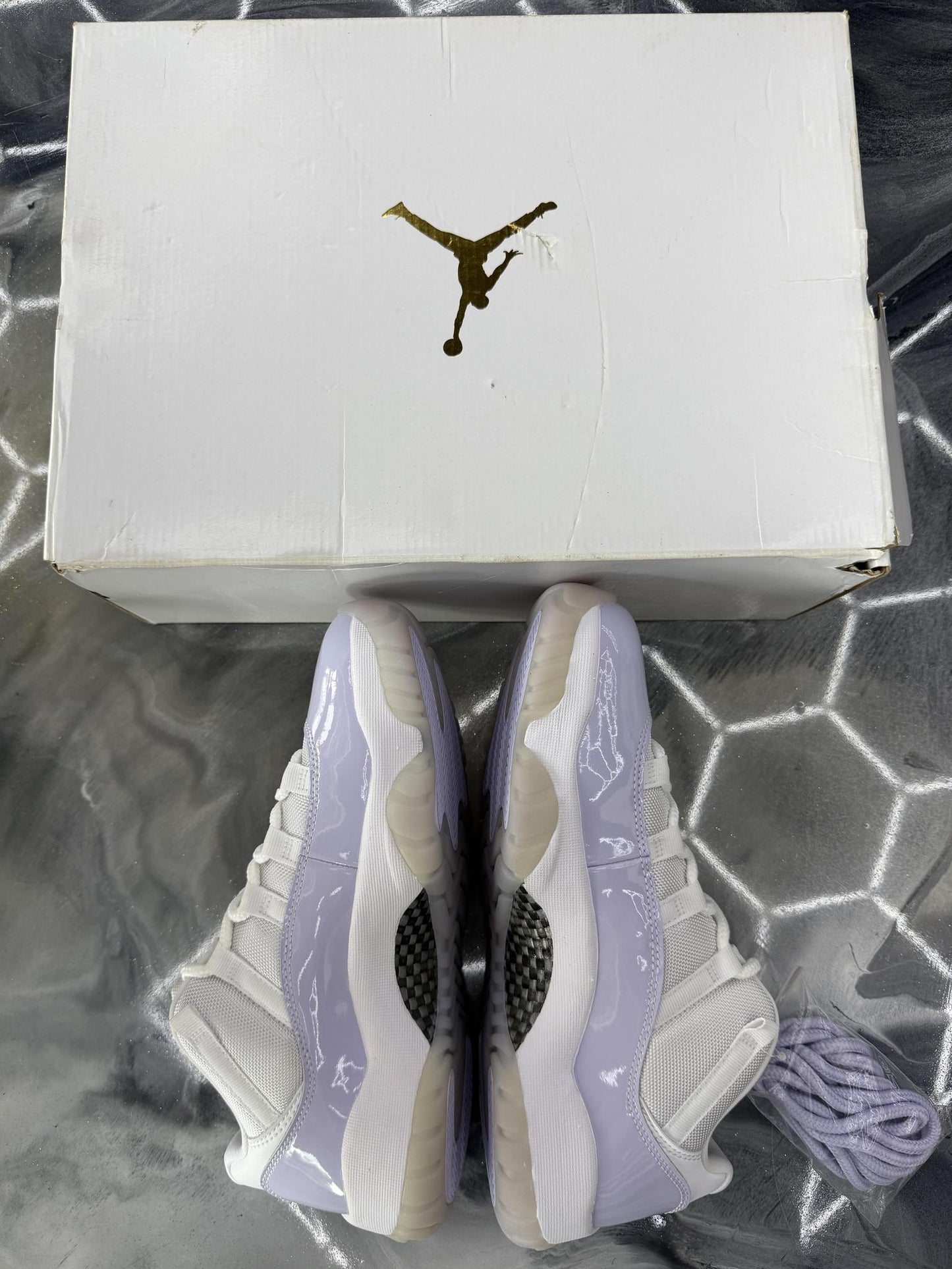 Jordan 11 "Pure Violet" Used Size 10W/8.5M